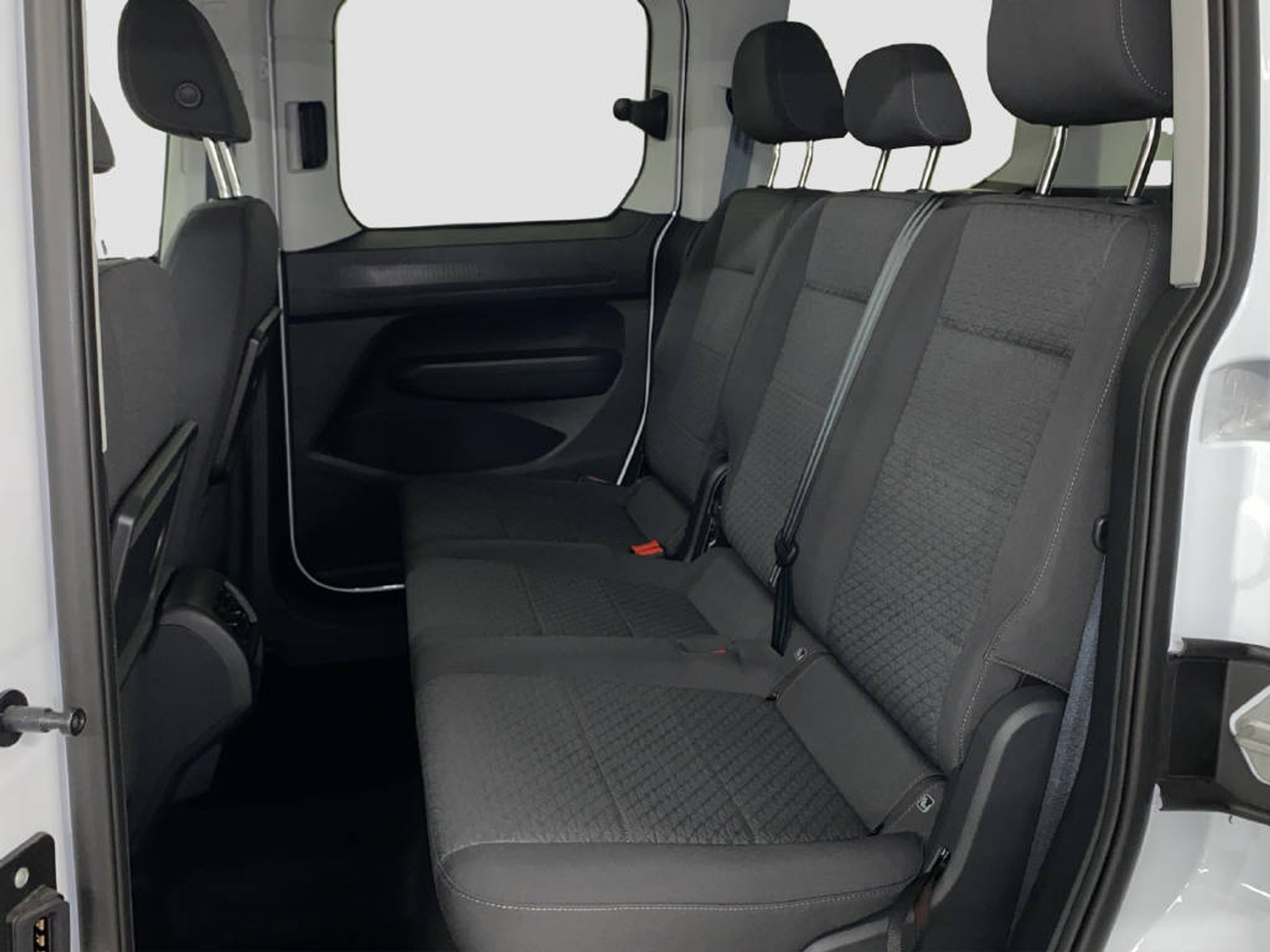 listing desktop thumbnail image 12