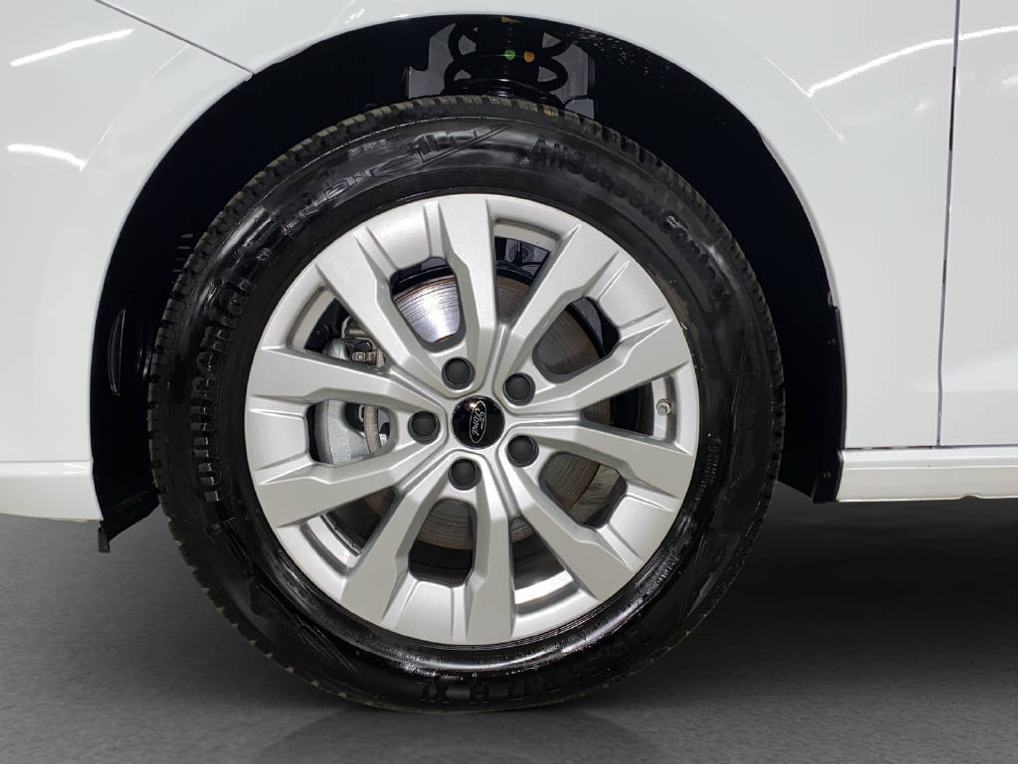 listing desktop thumbnail image 14