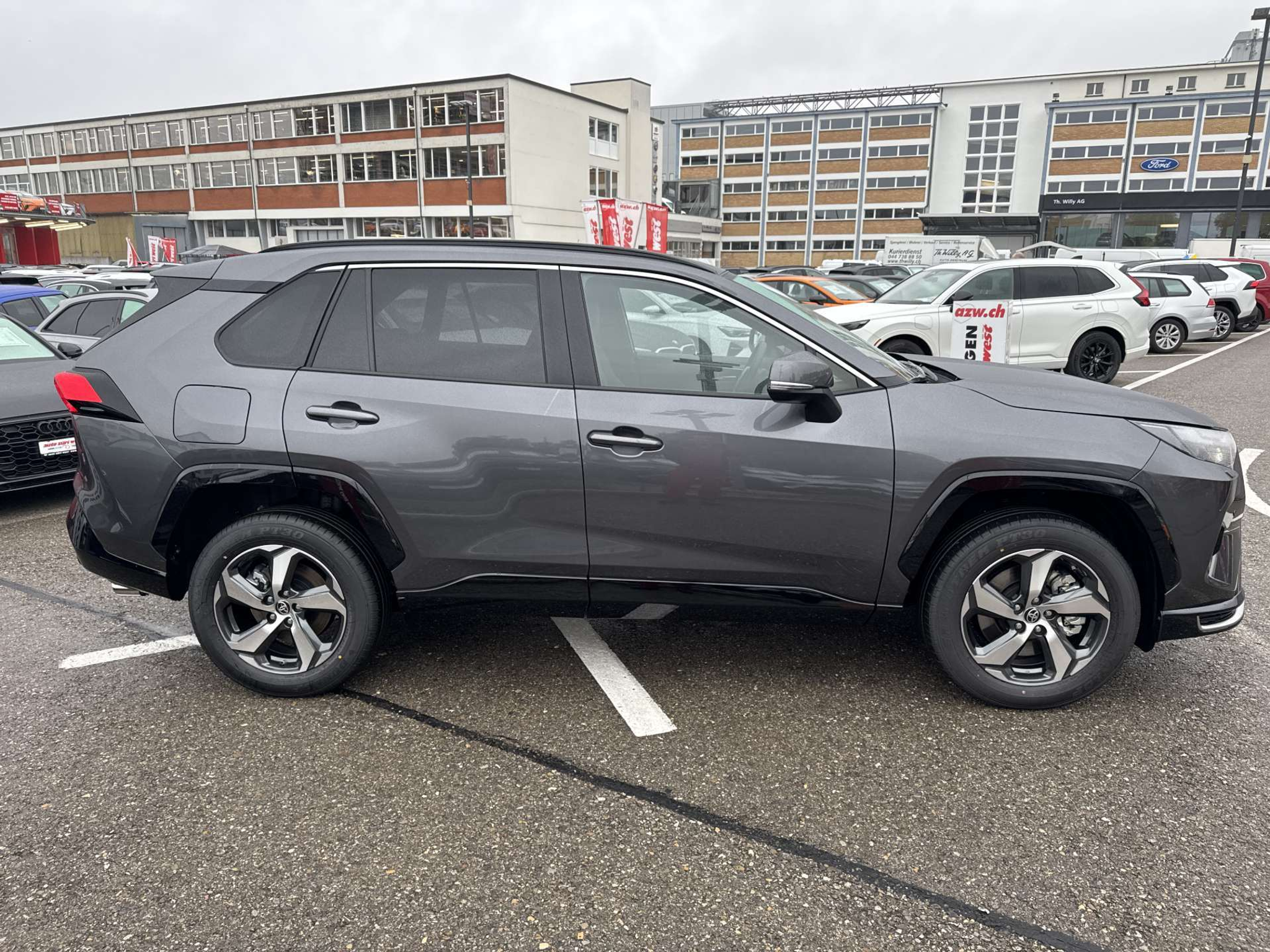 listing desktop thumbnail image 10