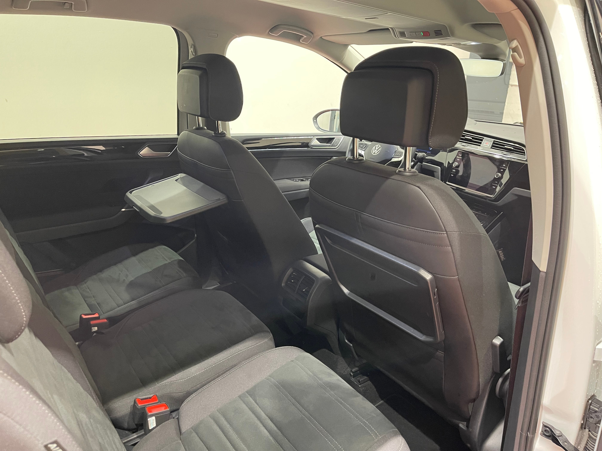 listing desktop thumbnail image 15