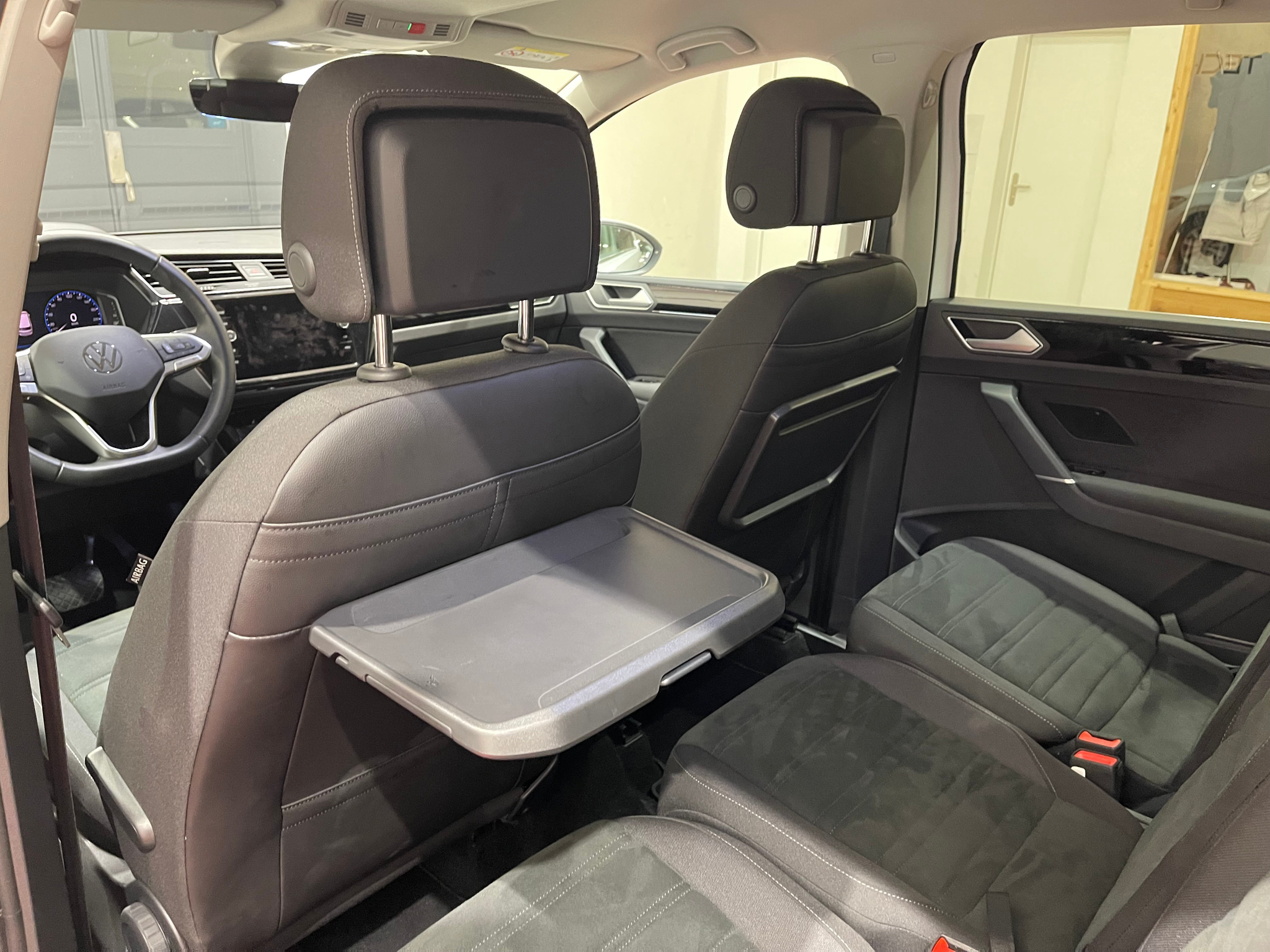 listing desktop thumbnail image 13