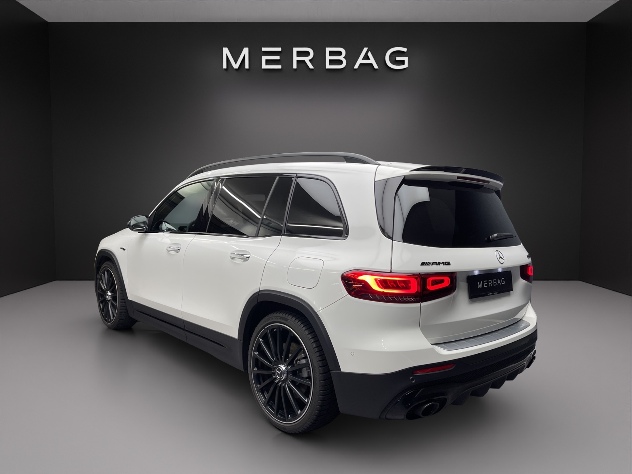 listing desktop thumbnail image 3