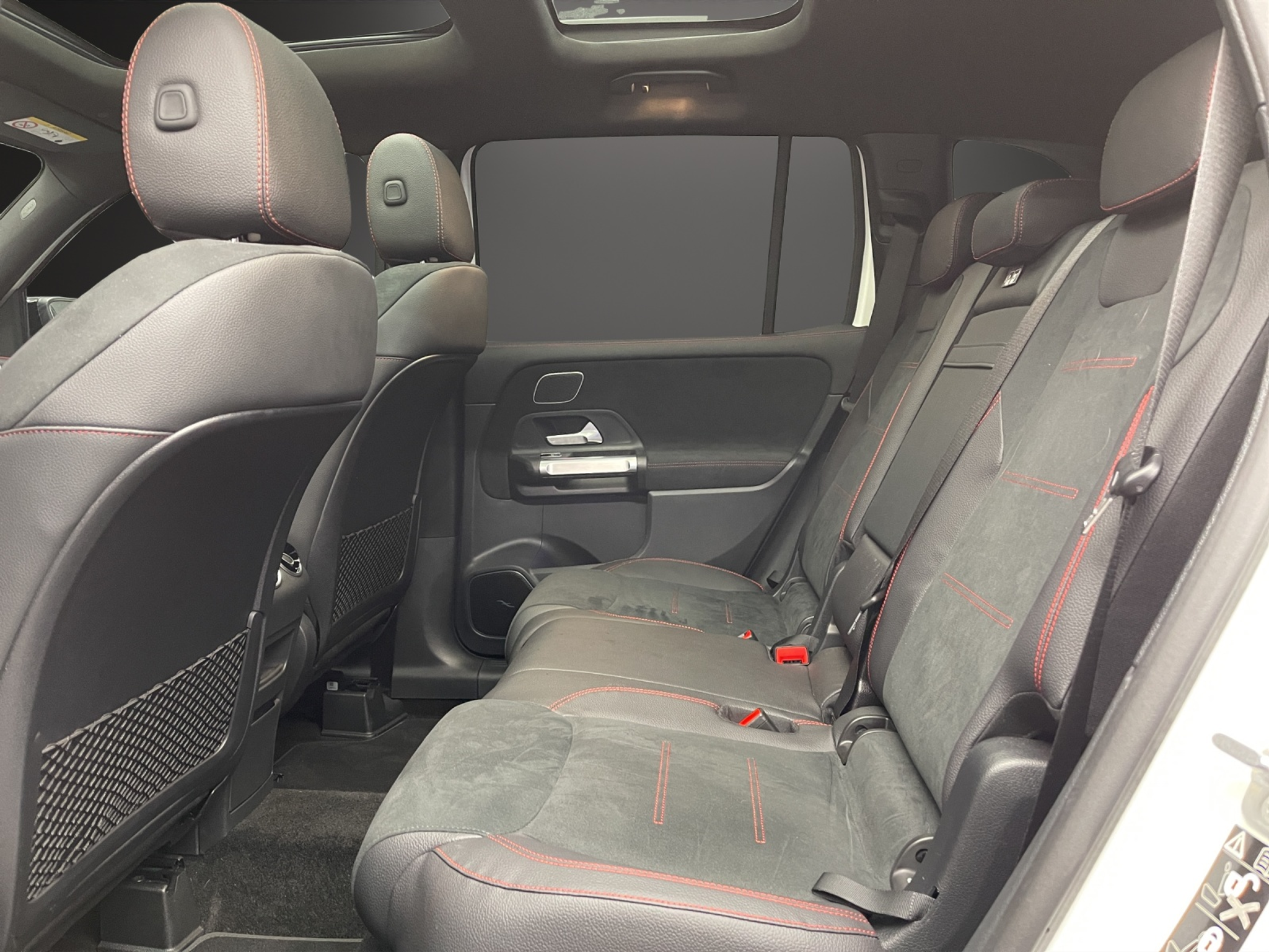 listing desktop thumbnail image 9