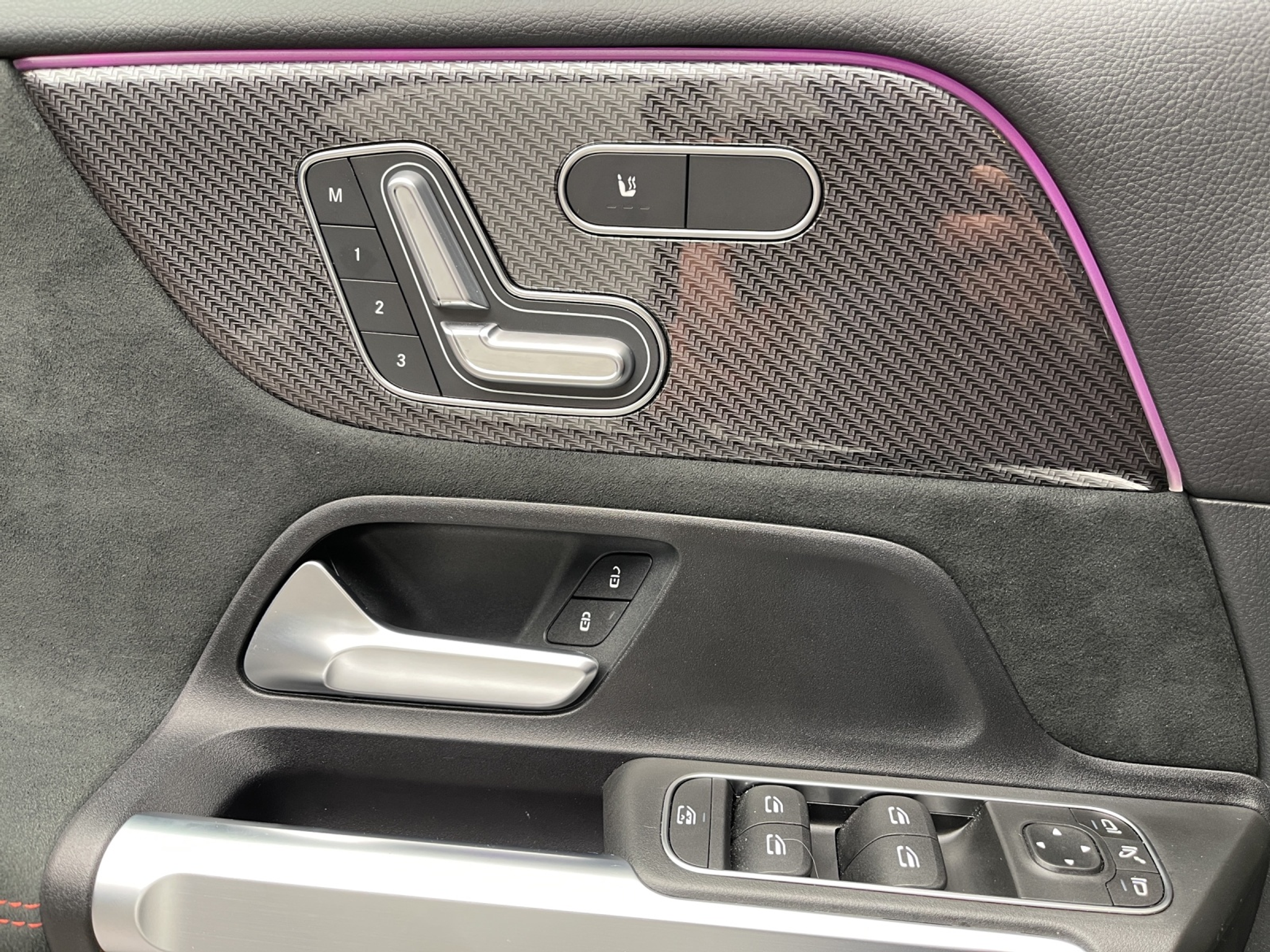 listing desktop thumbnail image 12