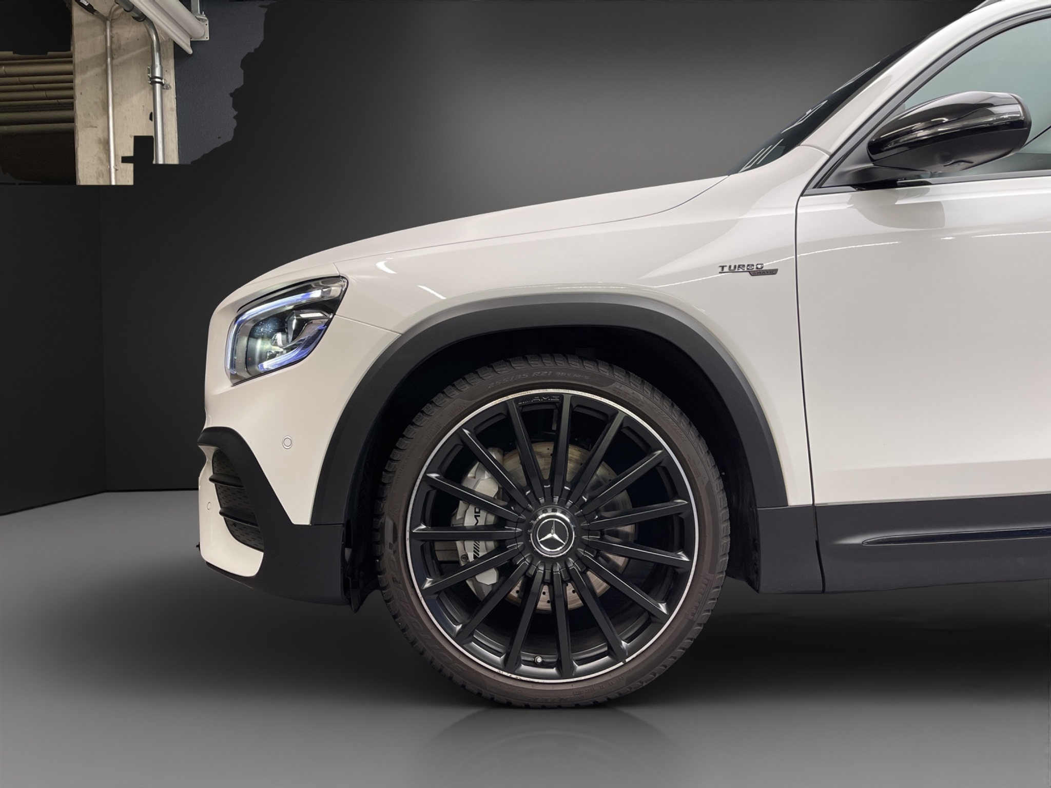 listing desktop thumbnail image 5