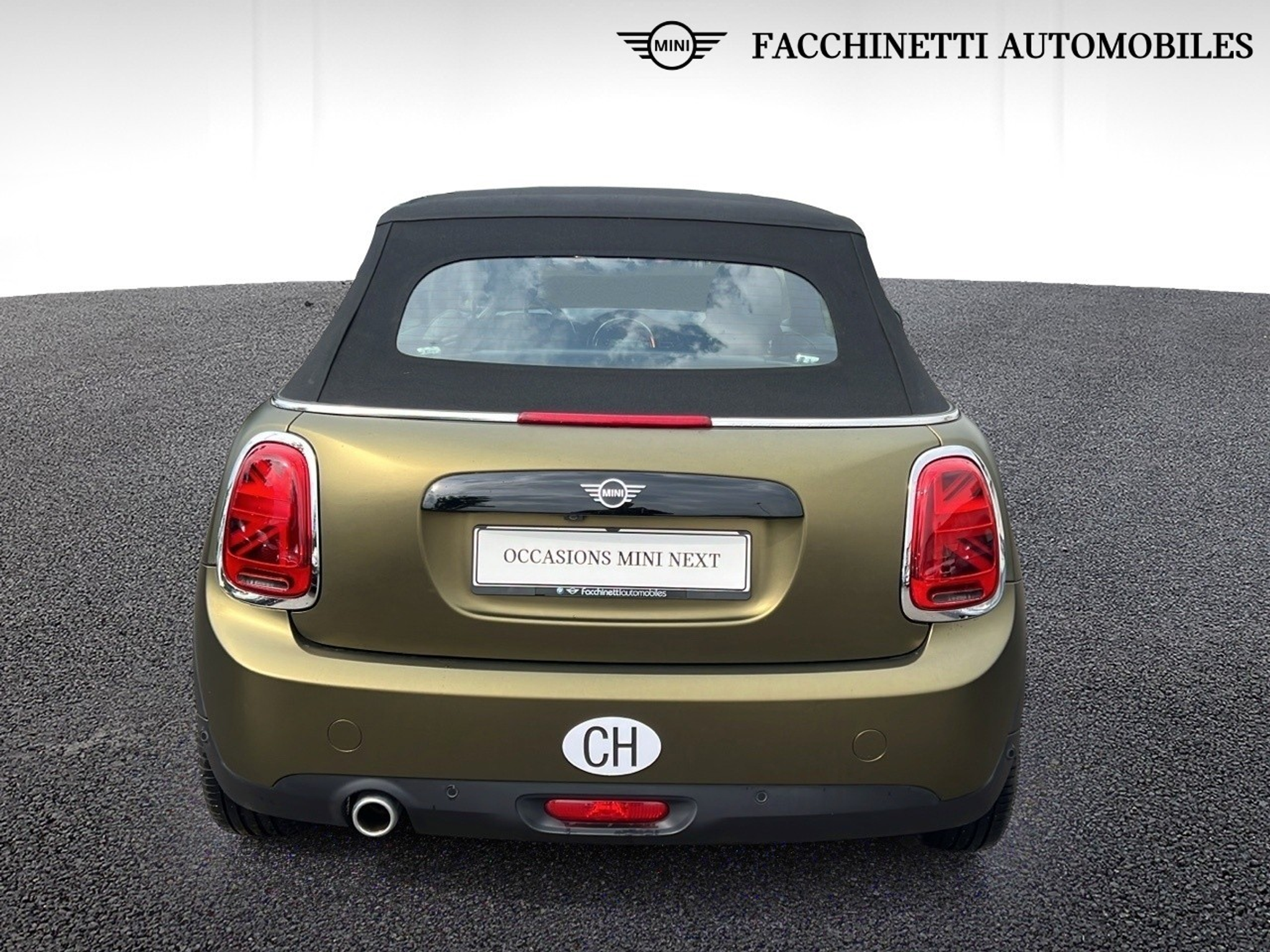 listing desktop thumbnail image 3