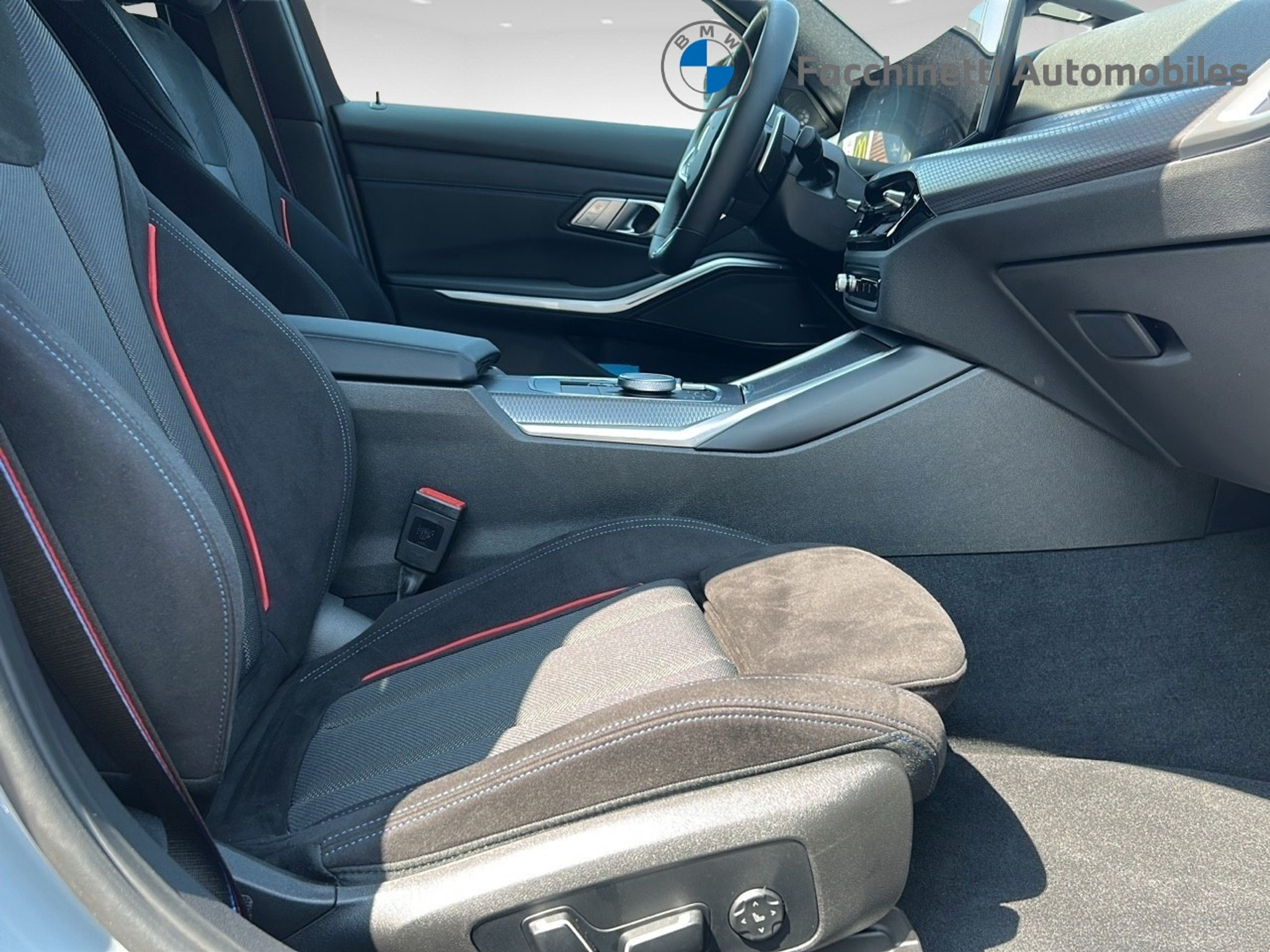 listing desktop thumbnail image 13