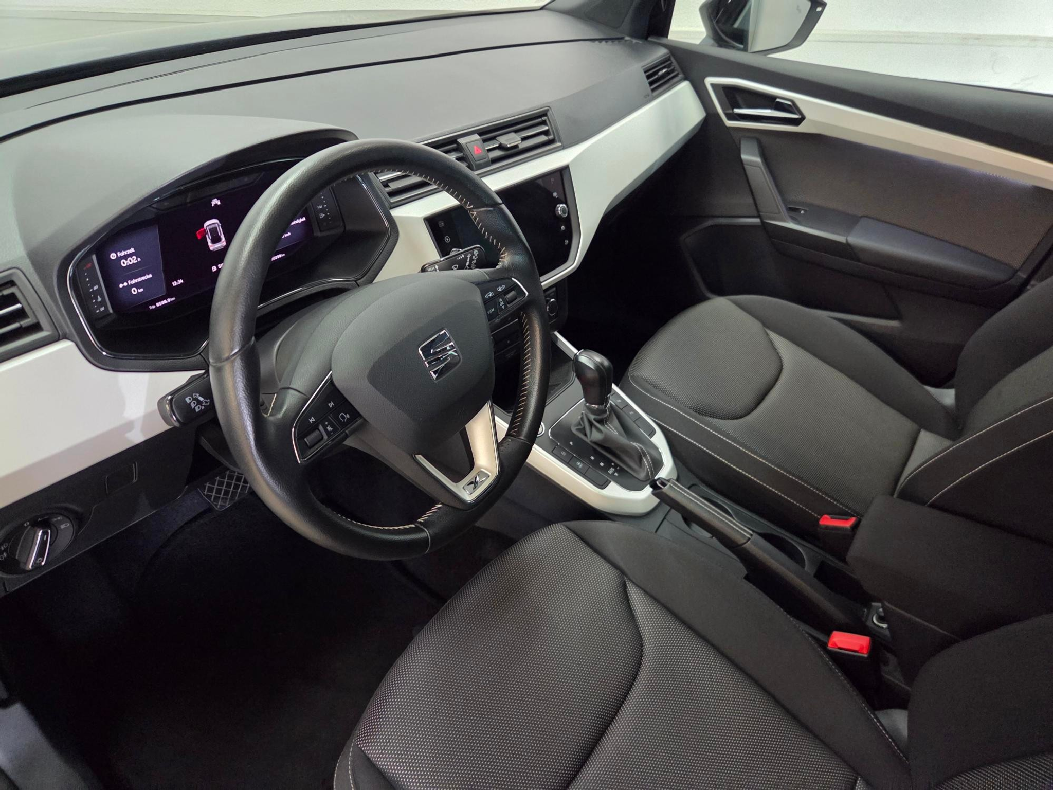 listing desktop thumbnail image 7