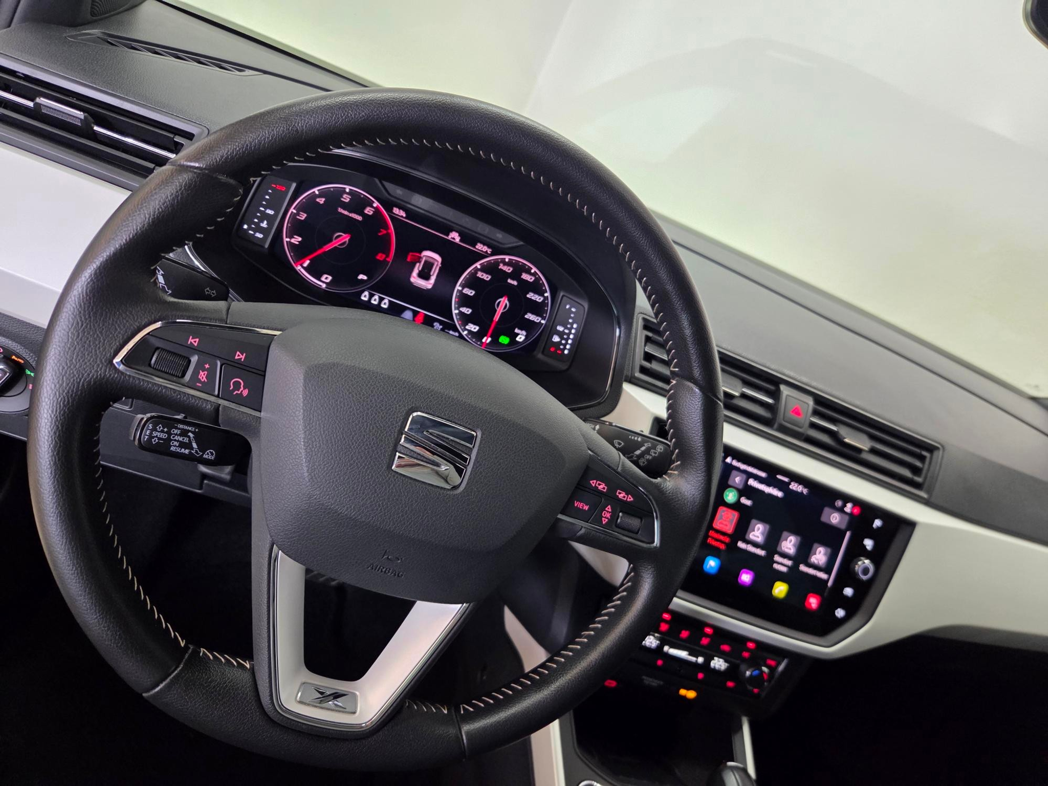 listing desktop thumbnail image 5