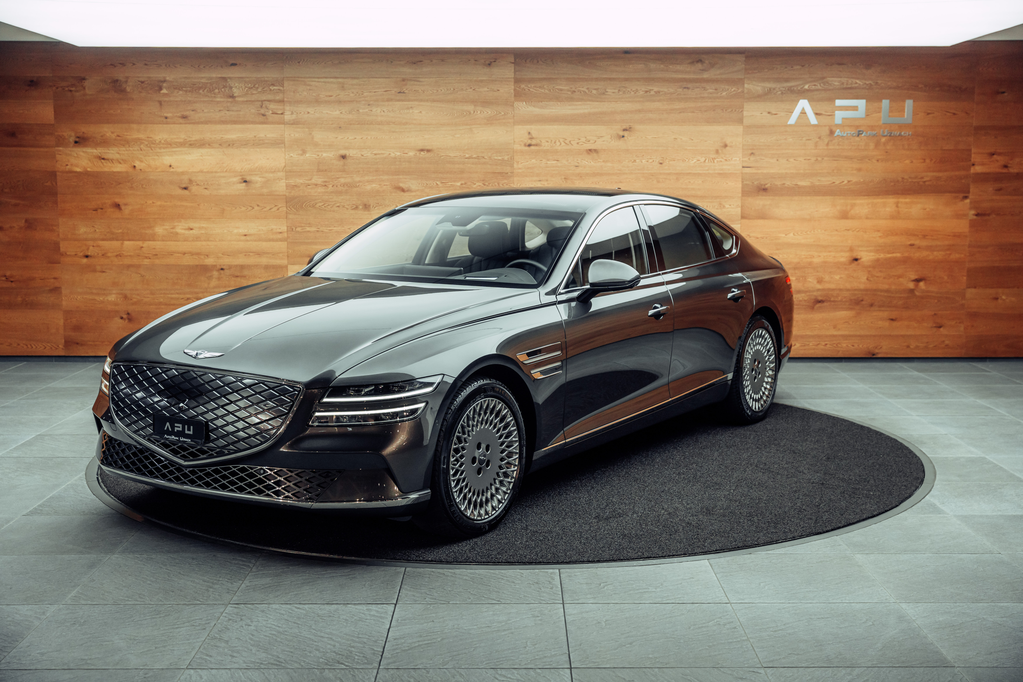 listing desktop thumbnail image 3