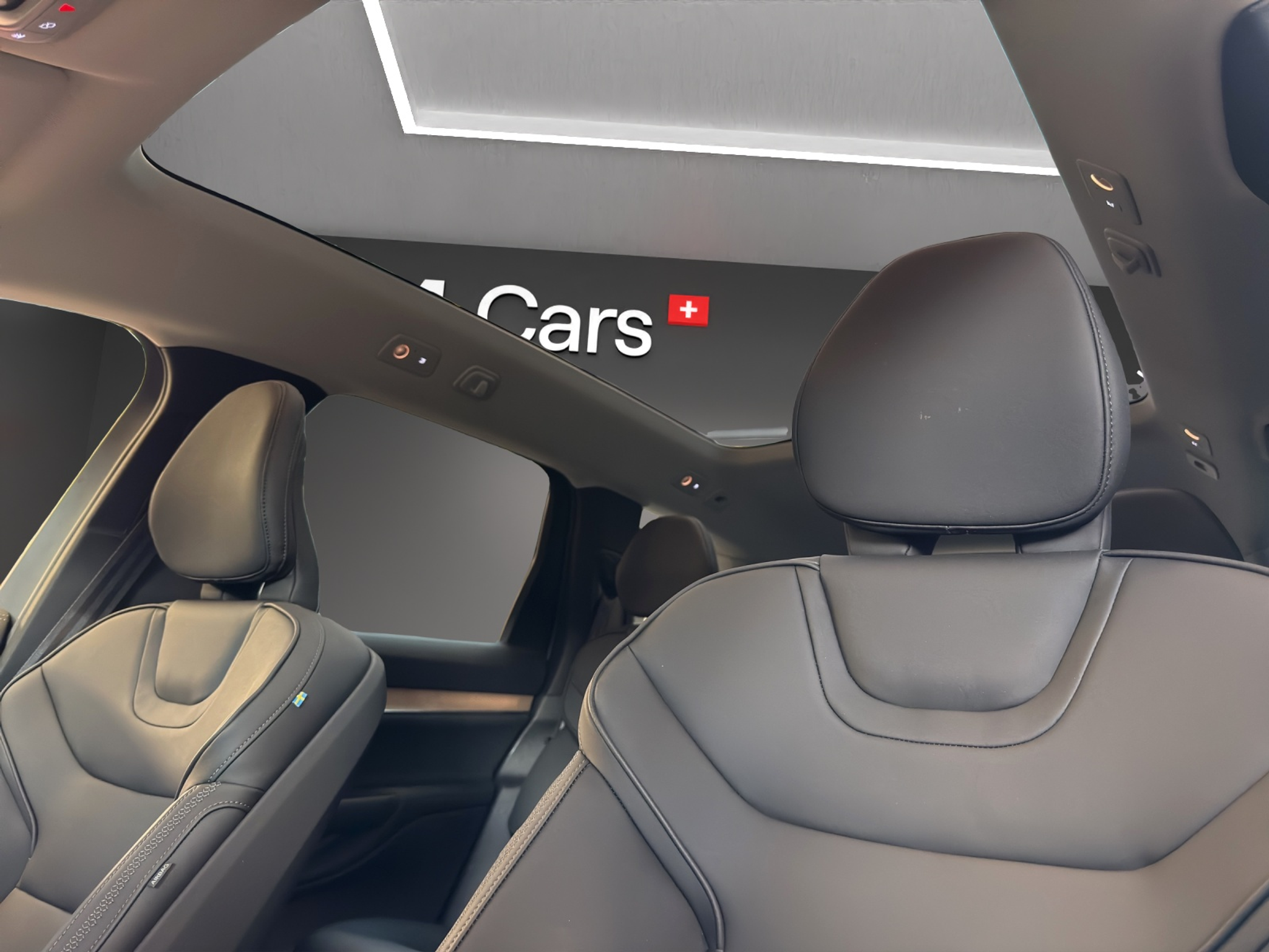 listing desktop thumbnail image 13