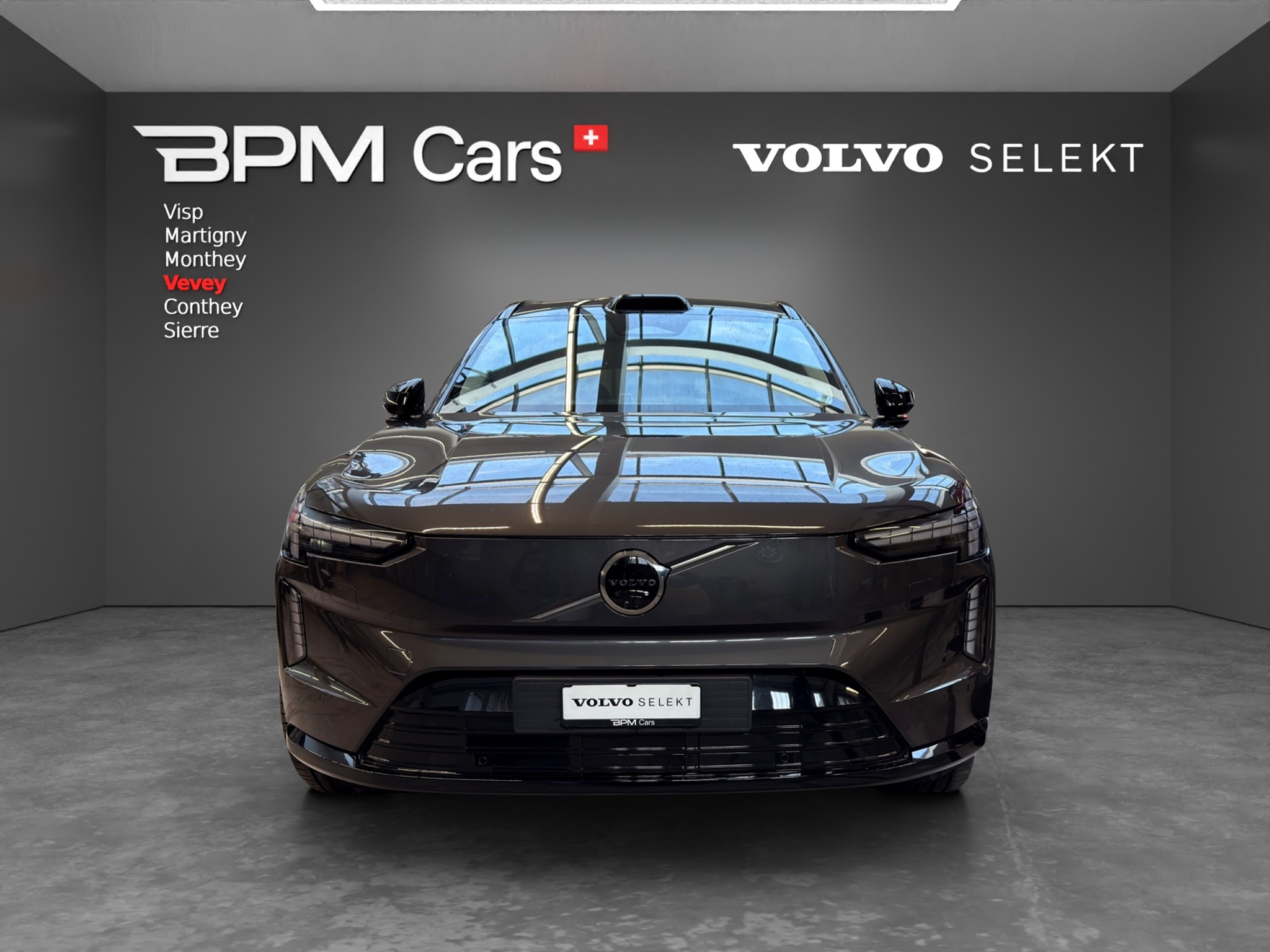 listing desktop thumbnail image 2