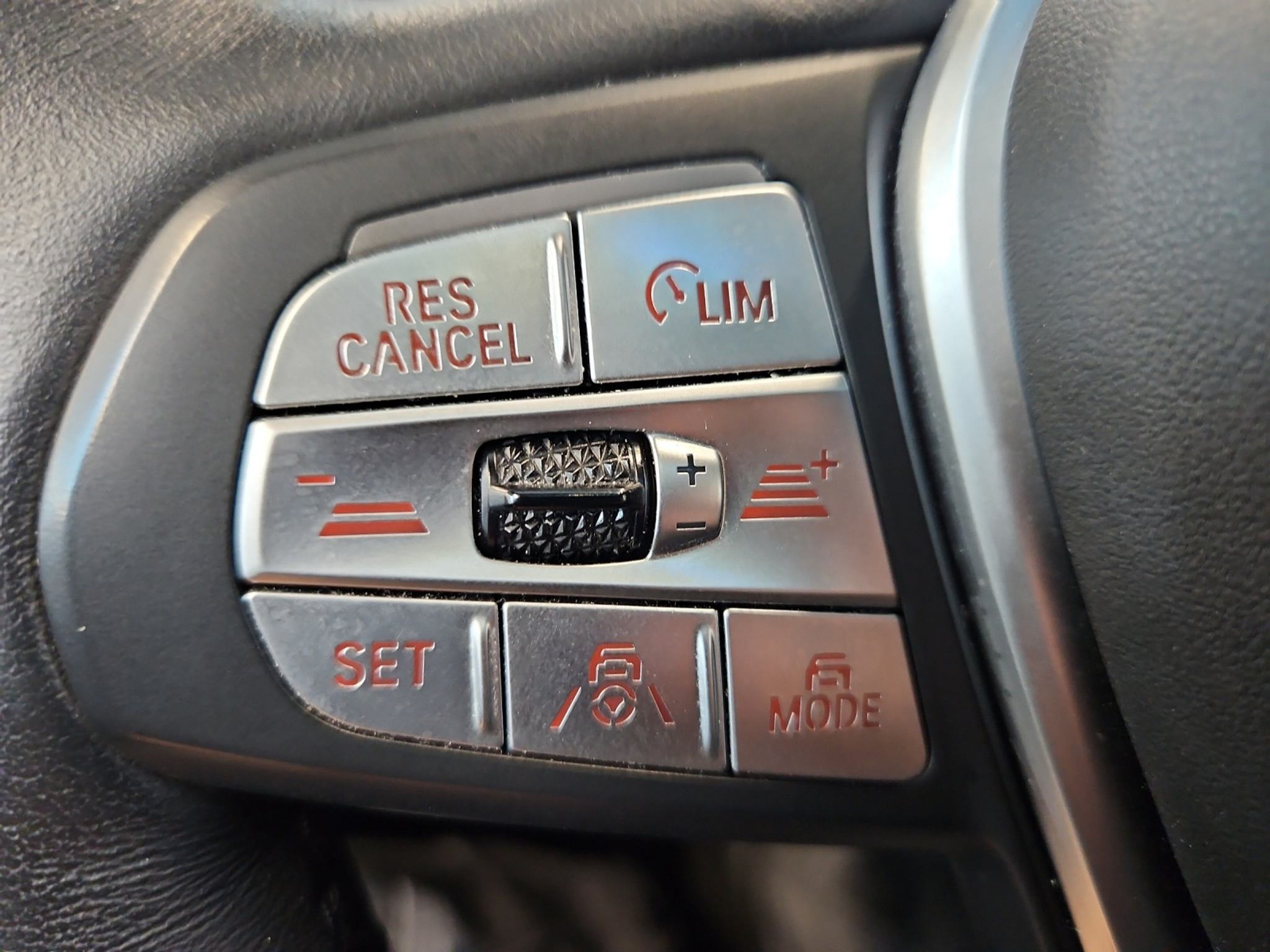 listing desktop thumbnail image 16