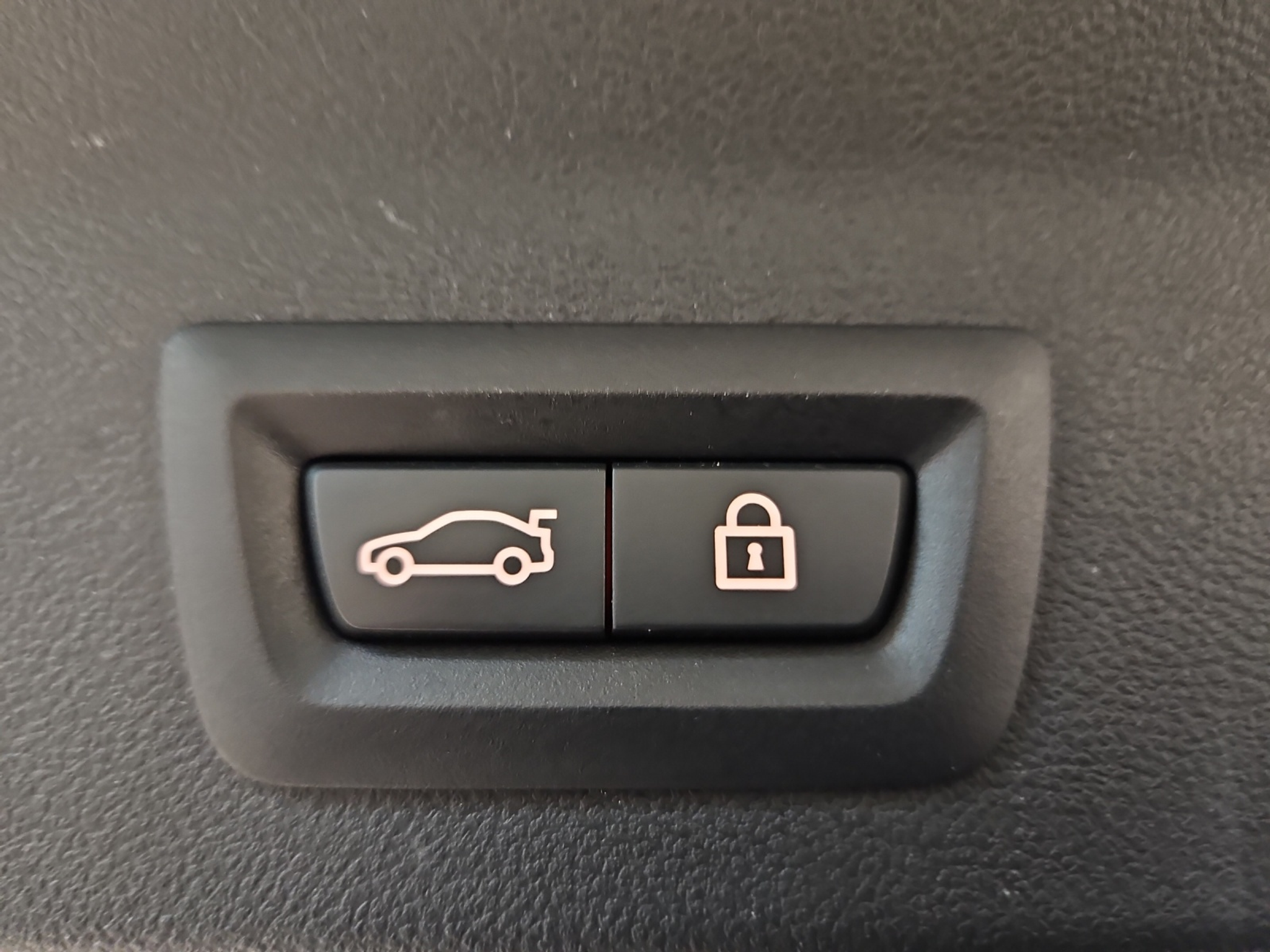 listing desktop thumbnail image 15