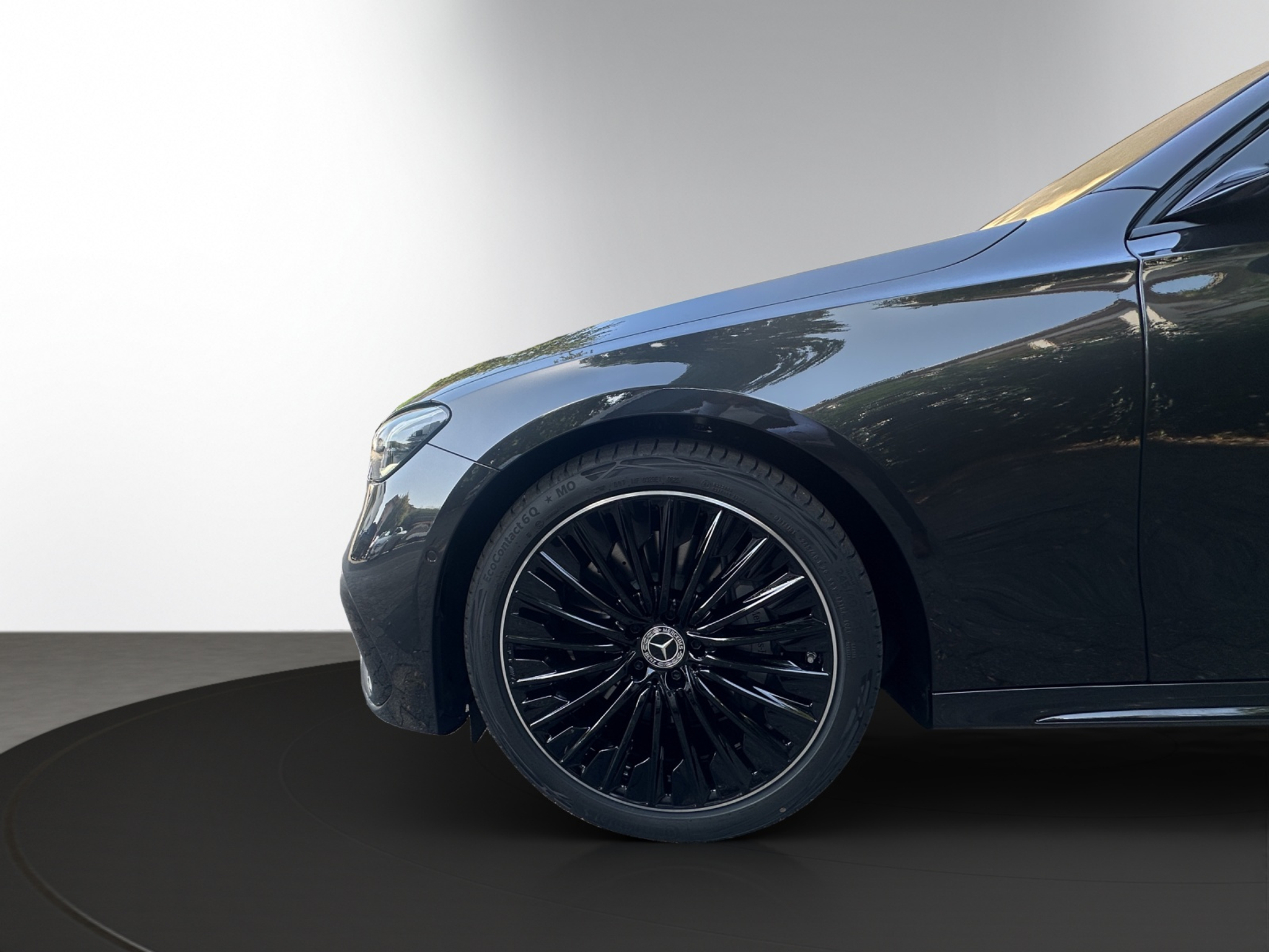 listing desktop thumbnail image 6