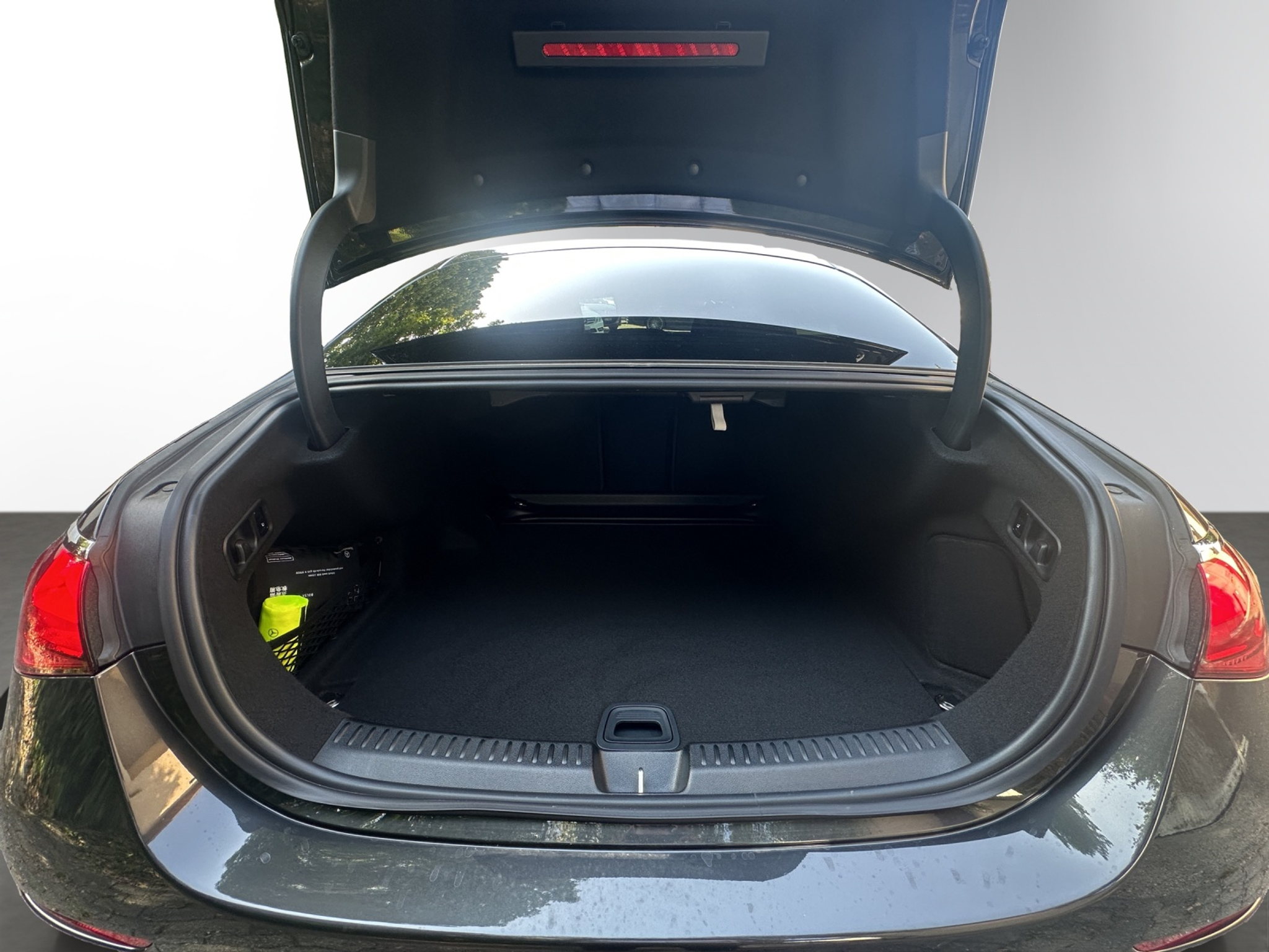 listing desktop thumbnail image 9