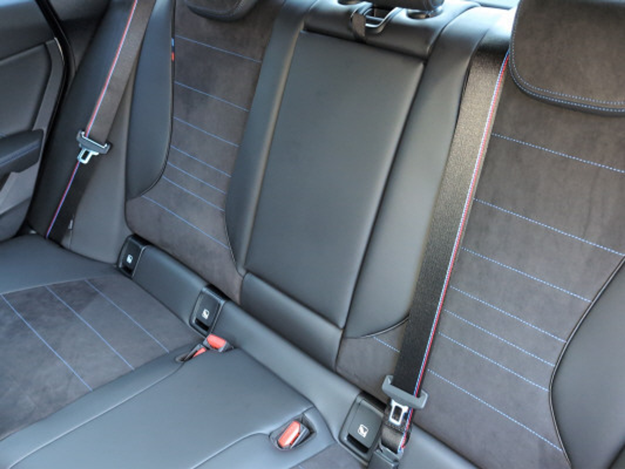 listing desktop thumbnail image 9