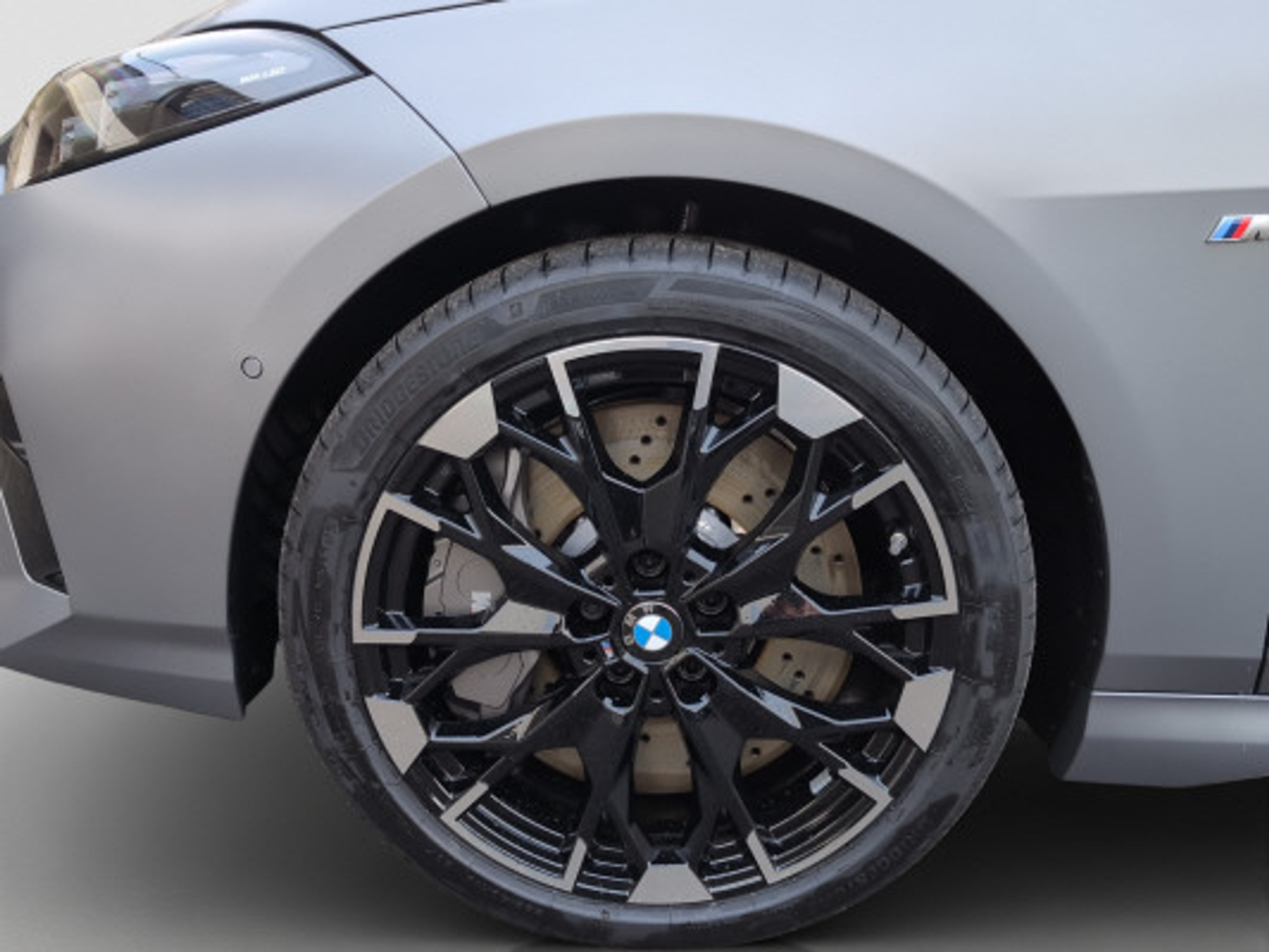 listing desktop thumbnail image 14