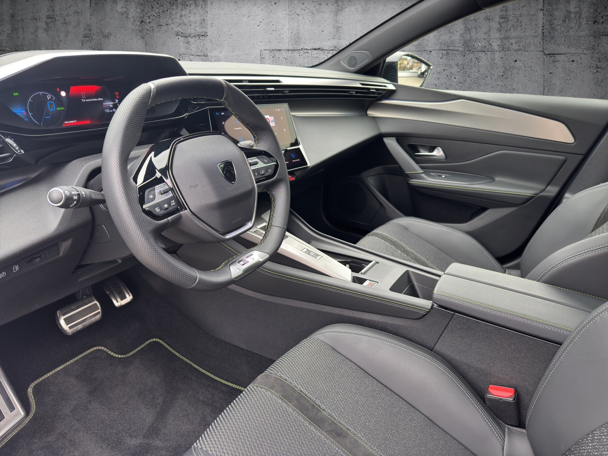 listing desktop thumbnail image 1