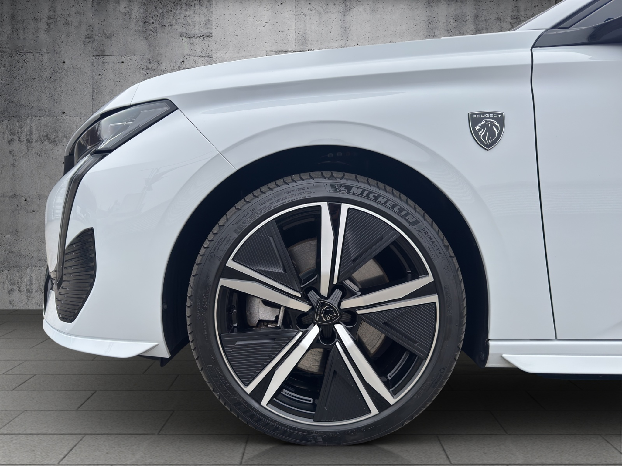 listing desktop thumbnail image 27