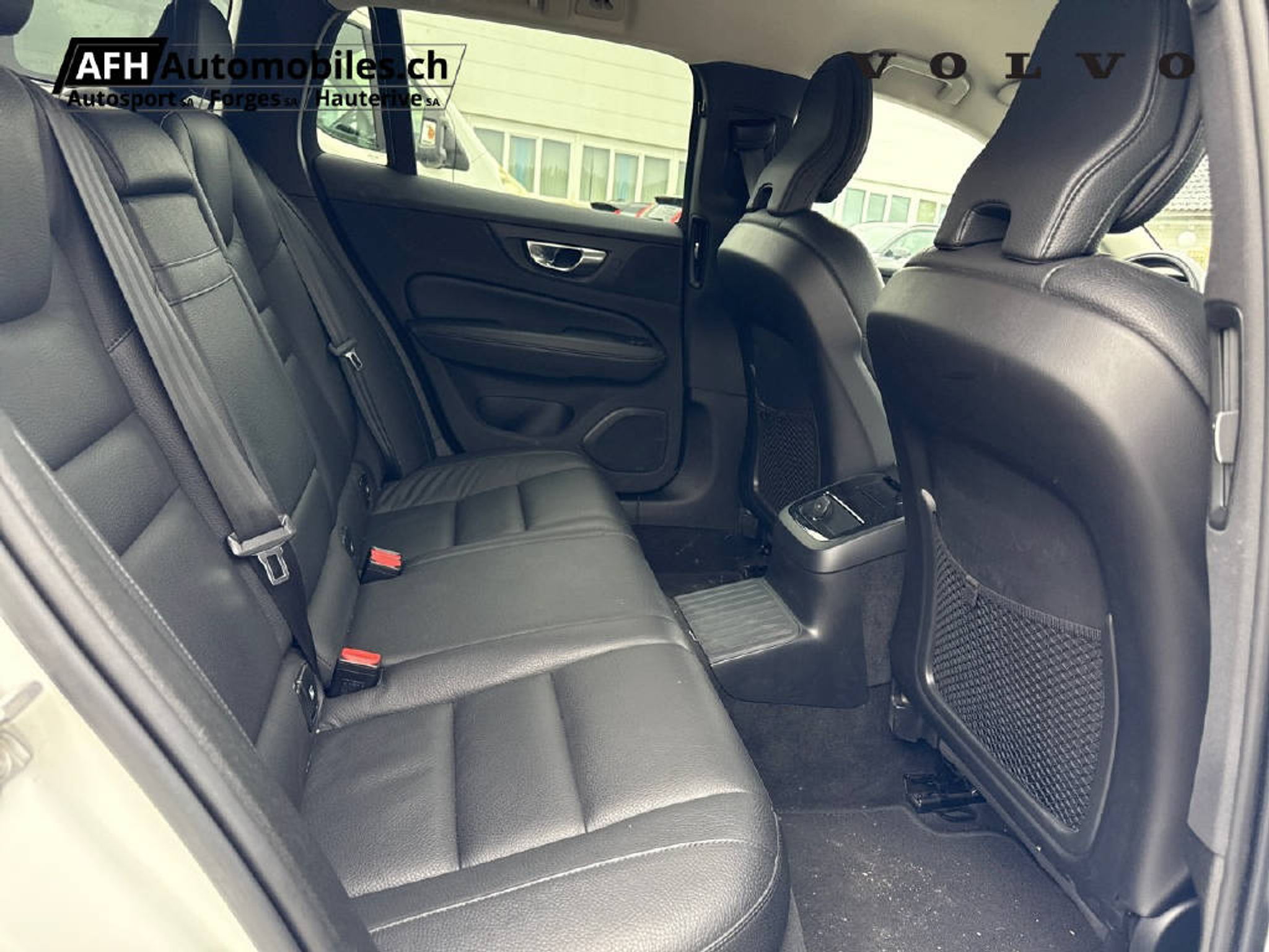 listing desktop thumbnail image 10