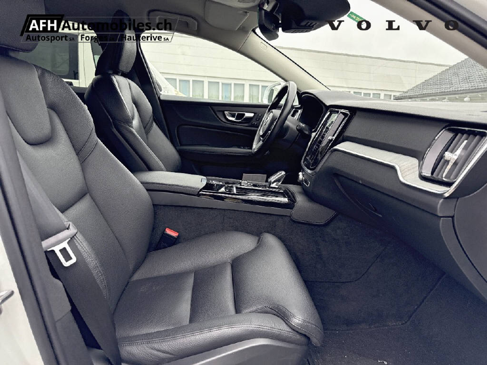 listing desktop thumbnail image 9