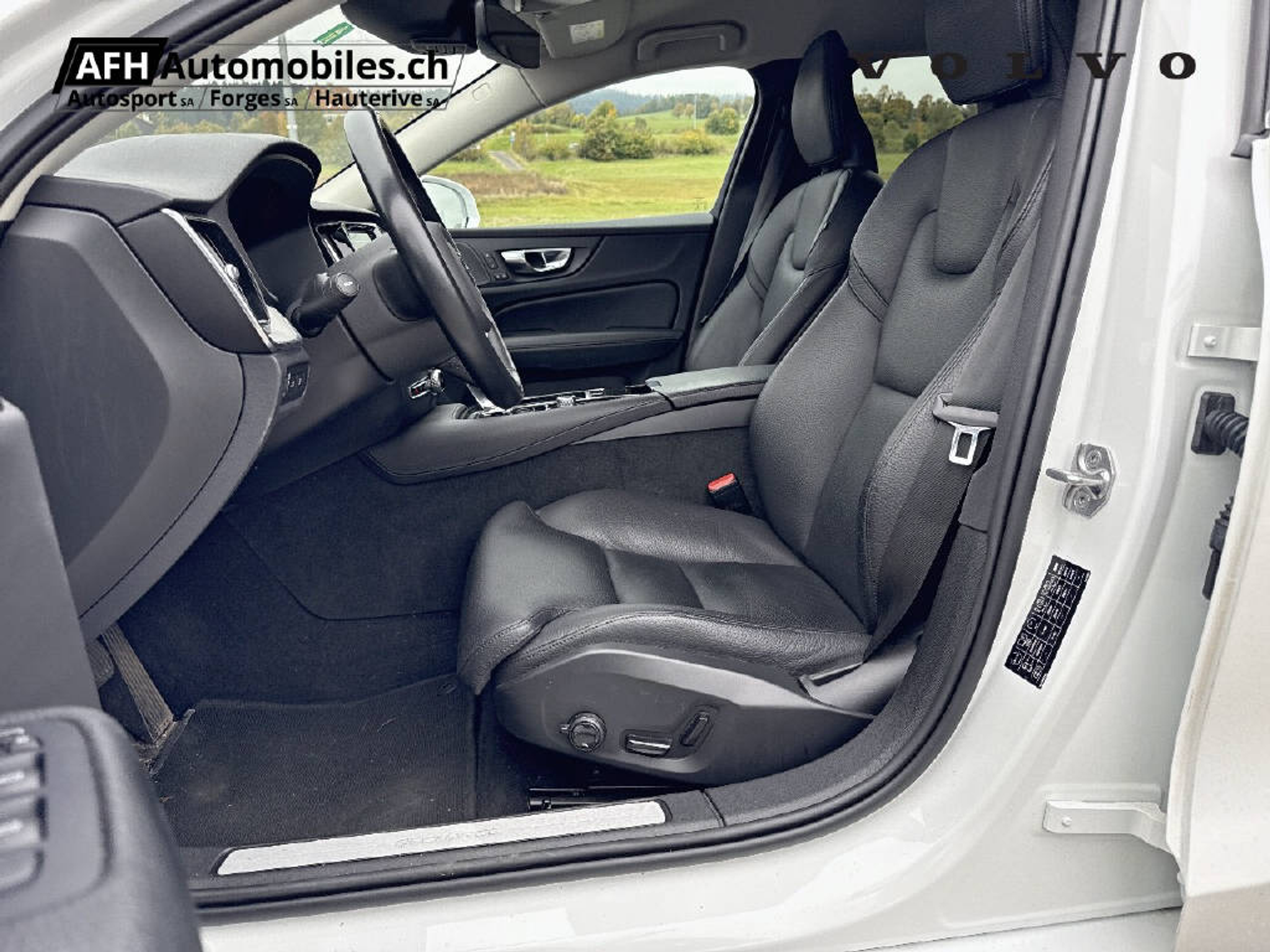 listing desktop thumbnail image 14