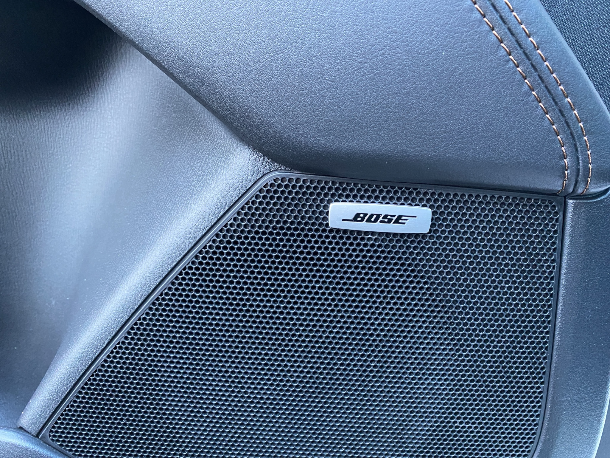 listing desktop thumbnail image 15