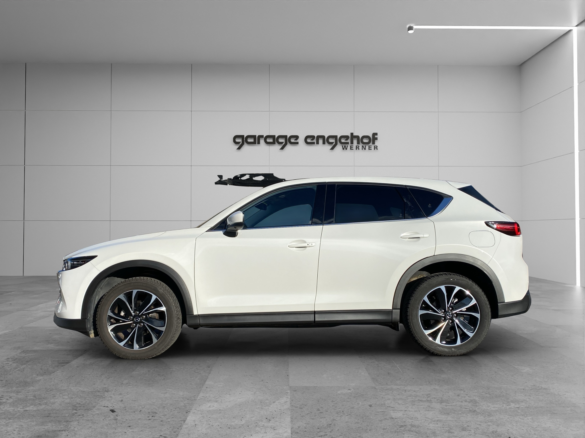 listing desktop thumbnail image 2