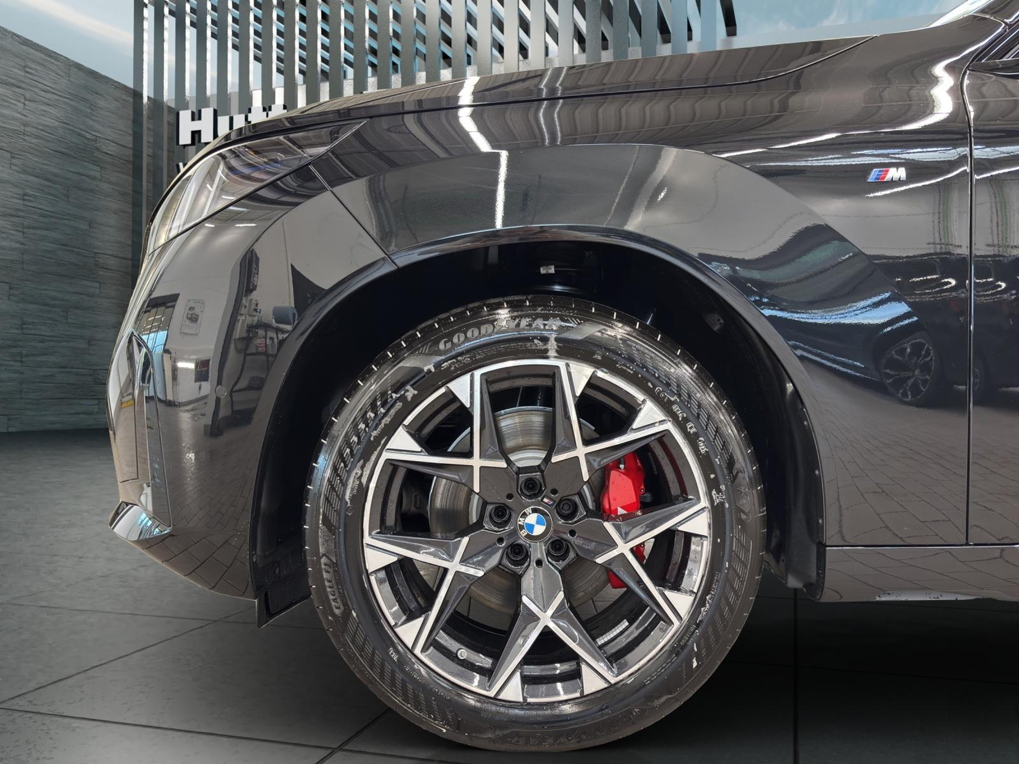 listing desktop thumbnail image 8