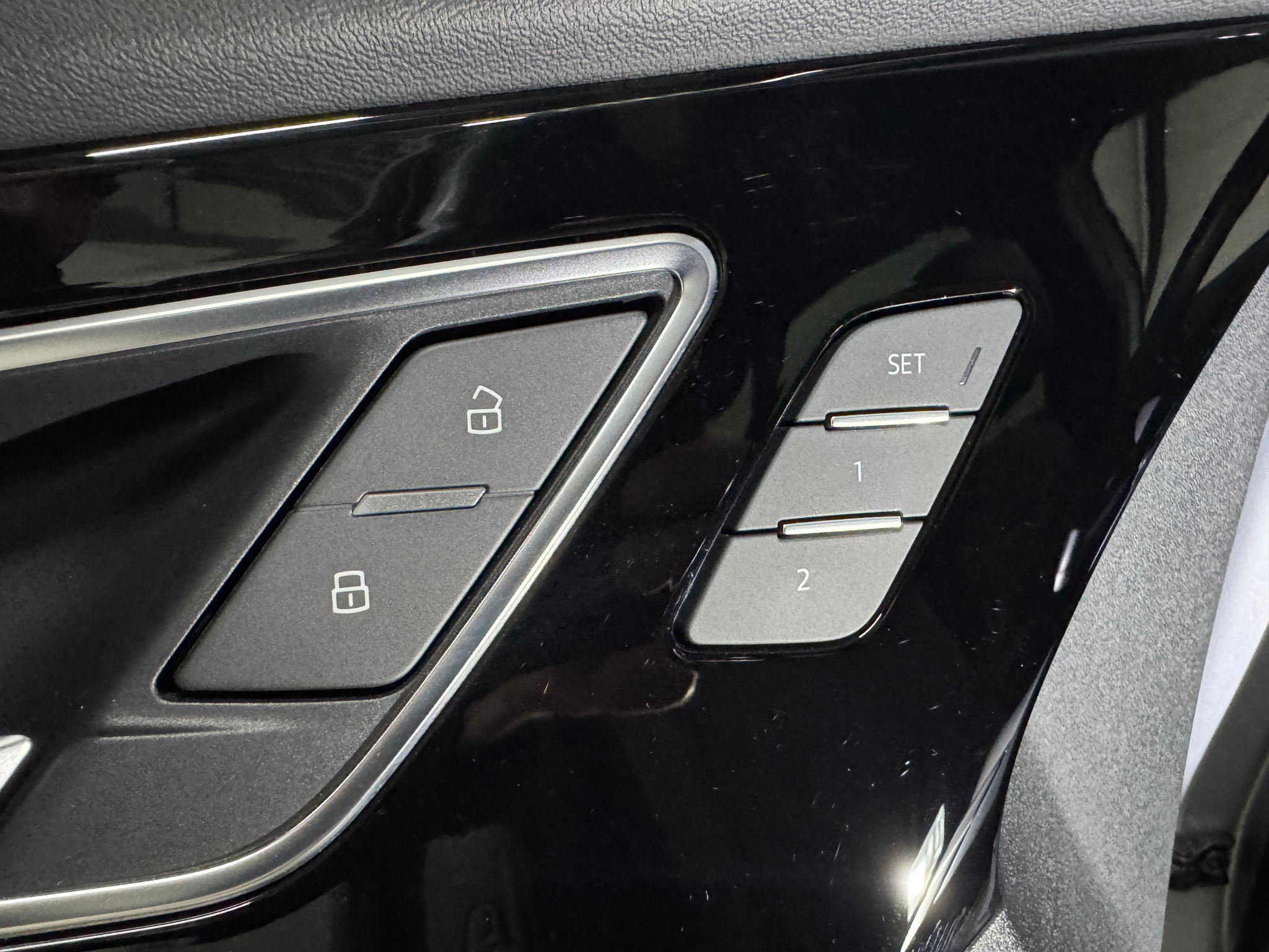 listing desktop thumbnail image 8