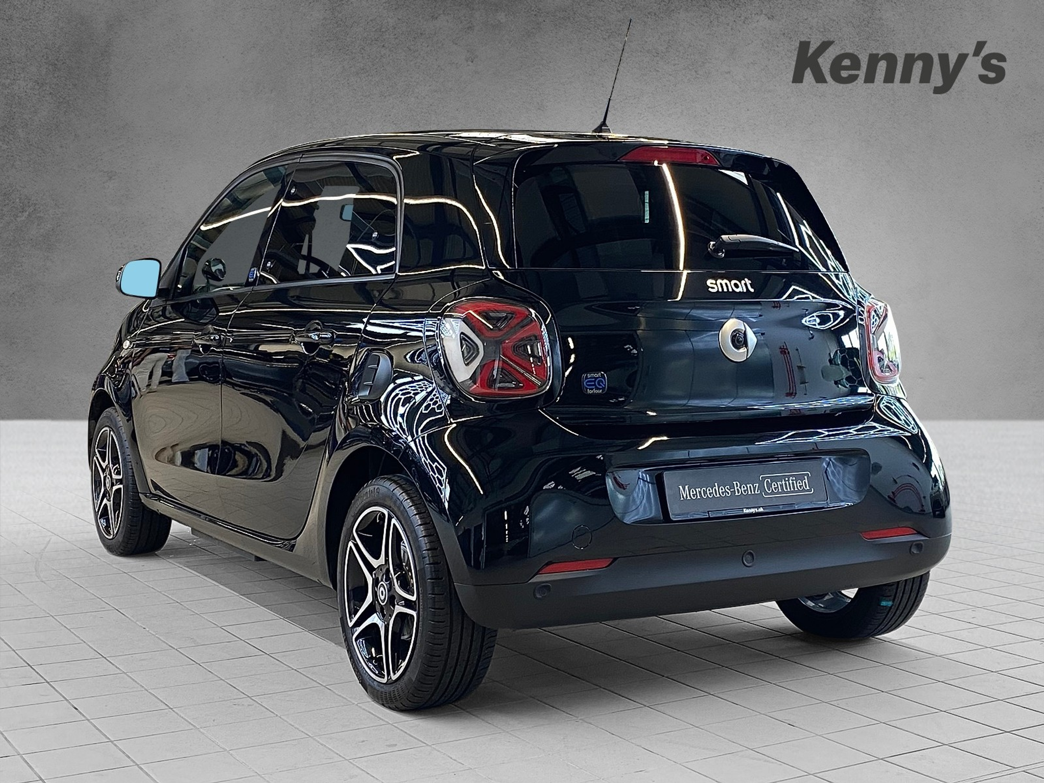 listing desktop thumbnail image 3