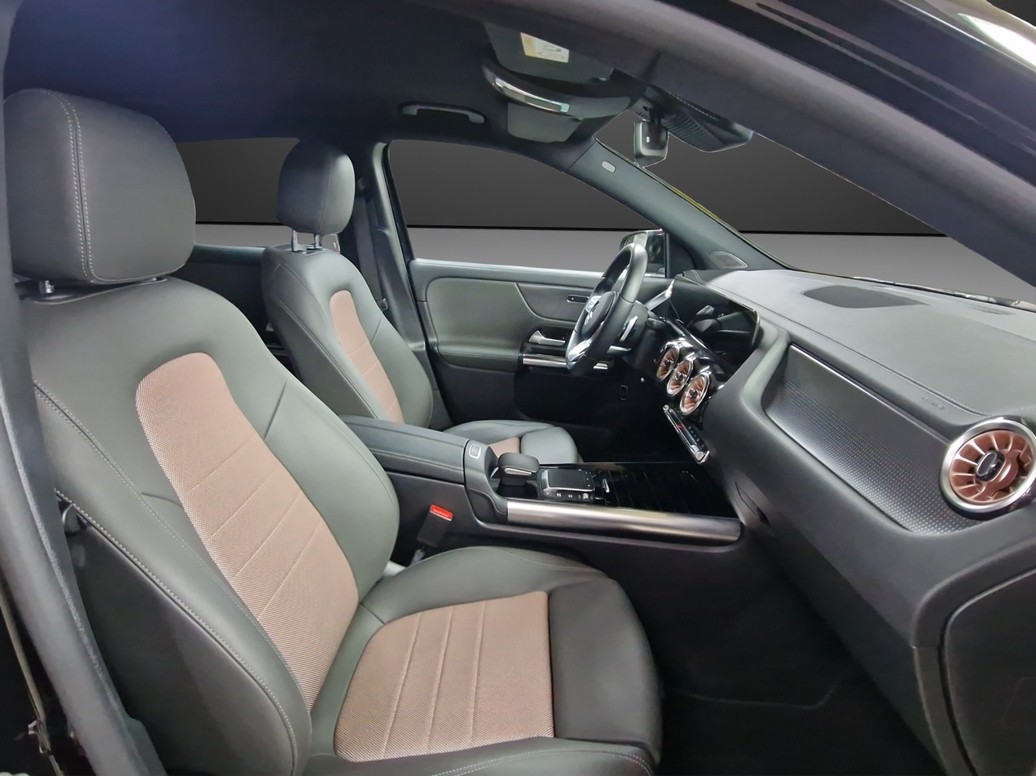 listing desktop thumbnail image 11