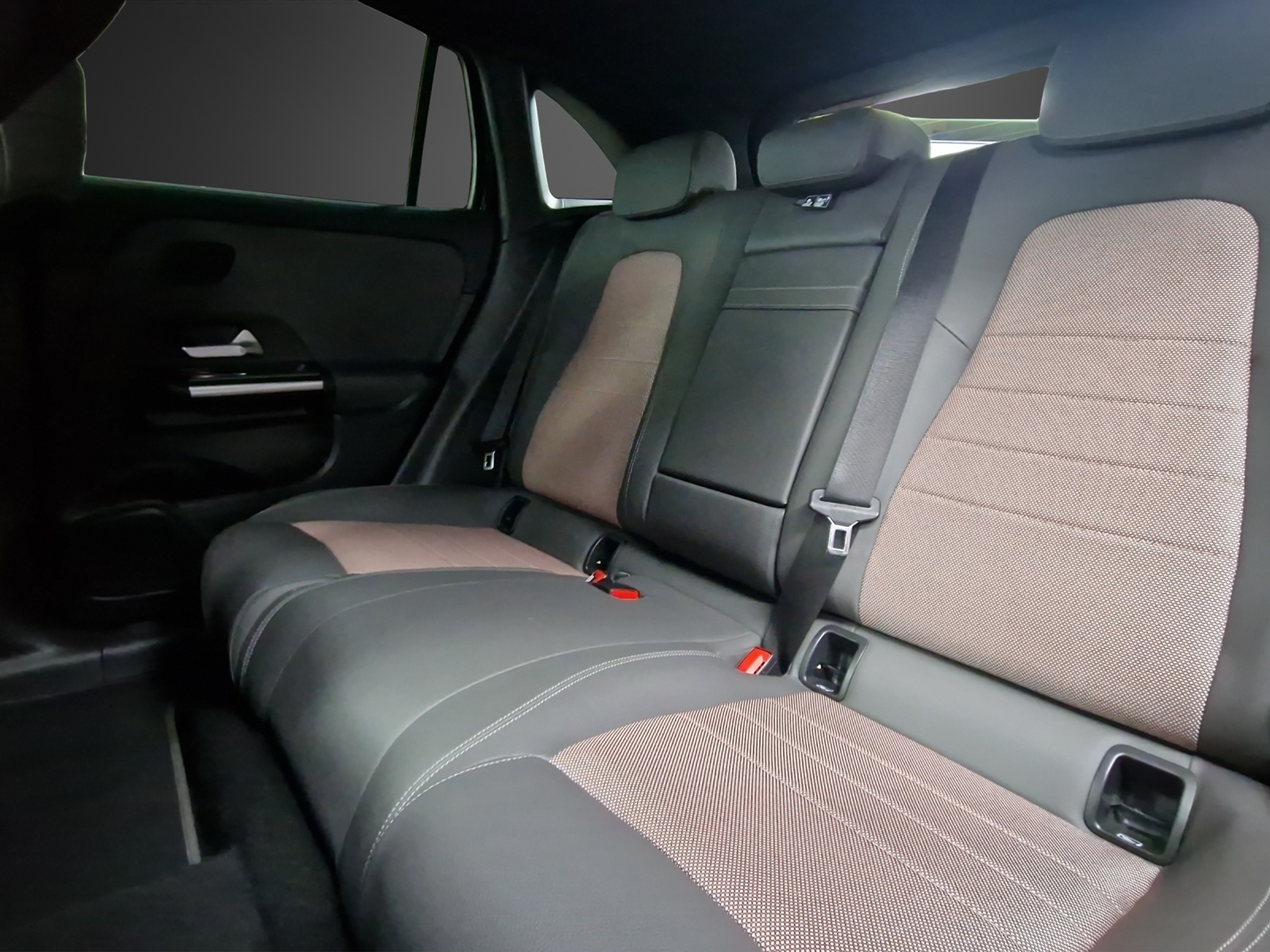 listing desktop thumbnail image 14