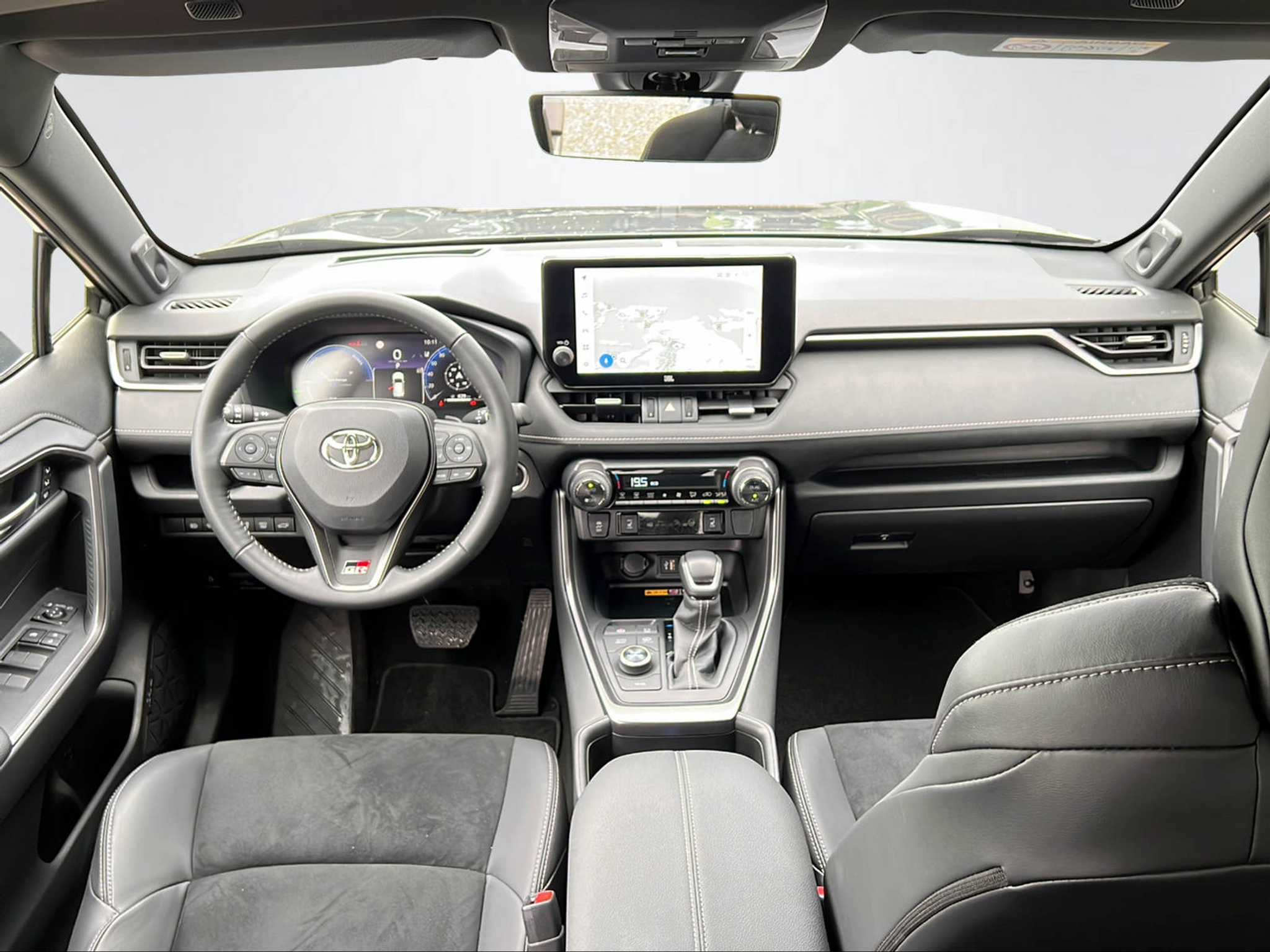 listing desktop thumbnail image 11