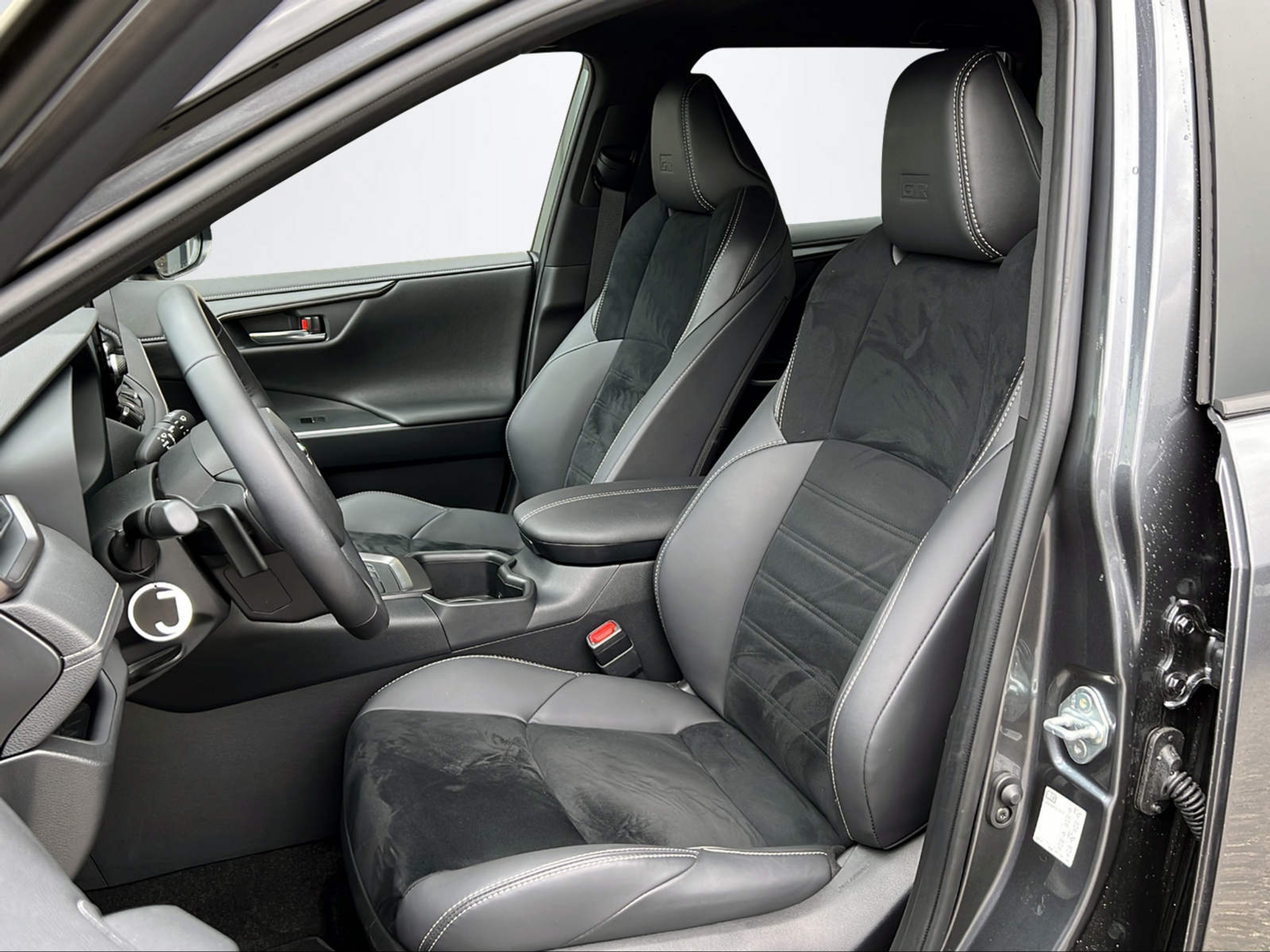 listing desktop thumbnail image 14