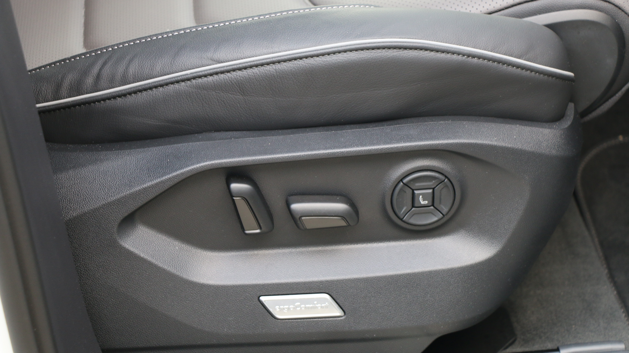 listing desktop thumbnail image 16