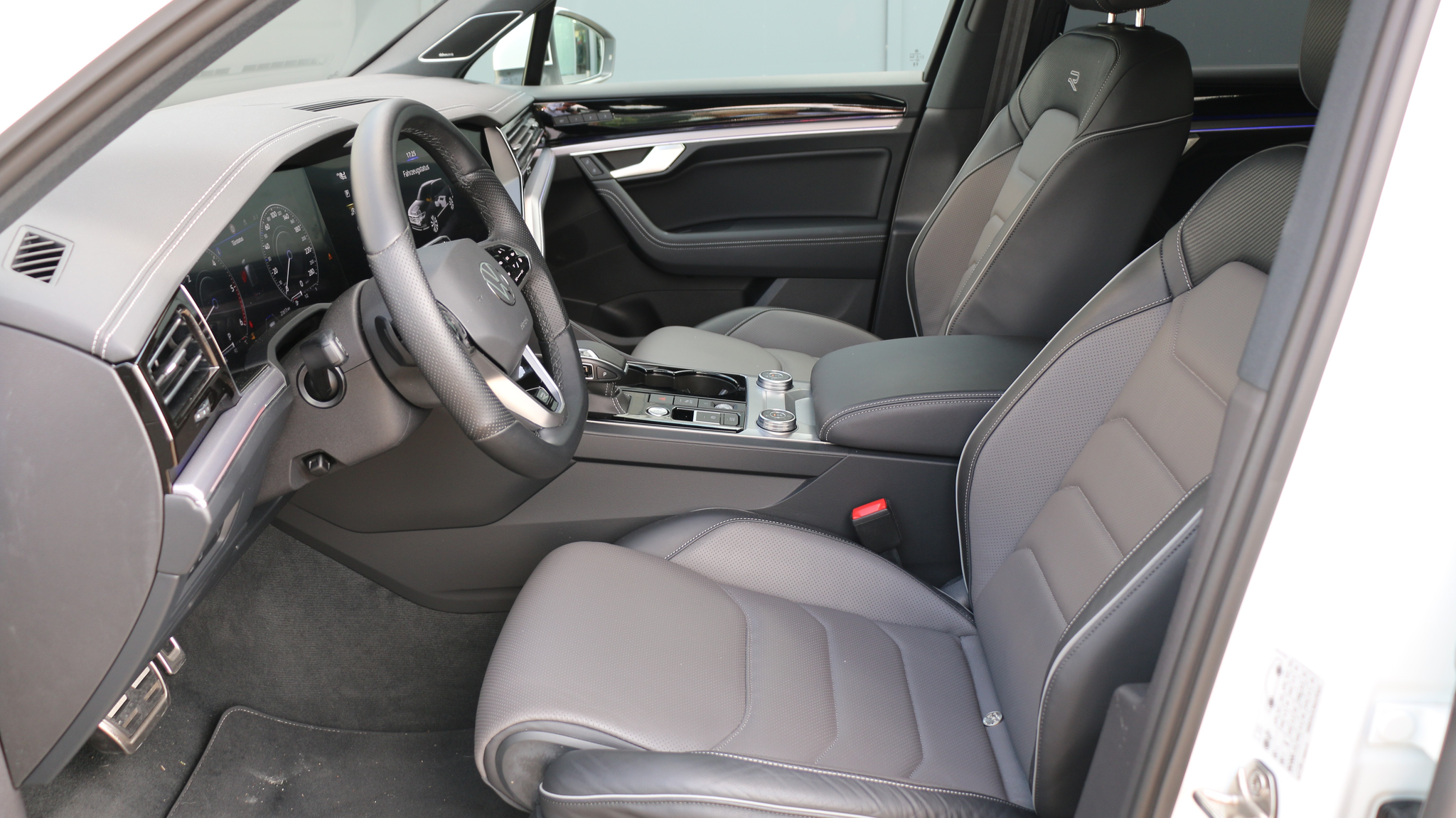 listing desktop thumbnail image 29