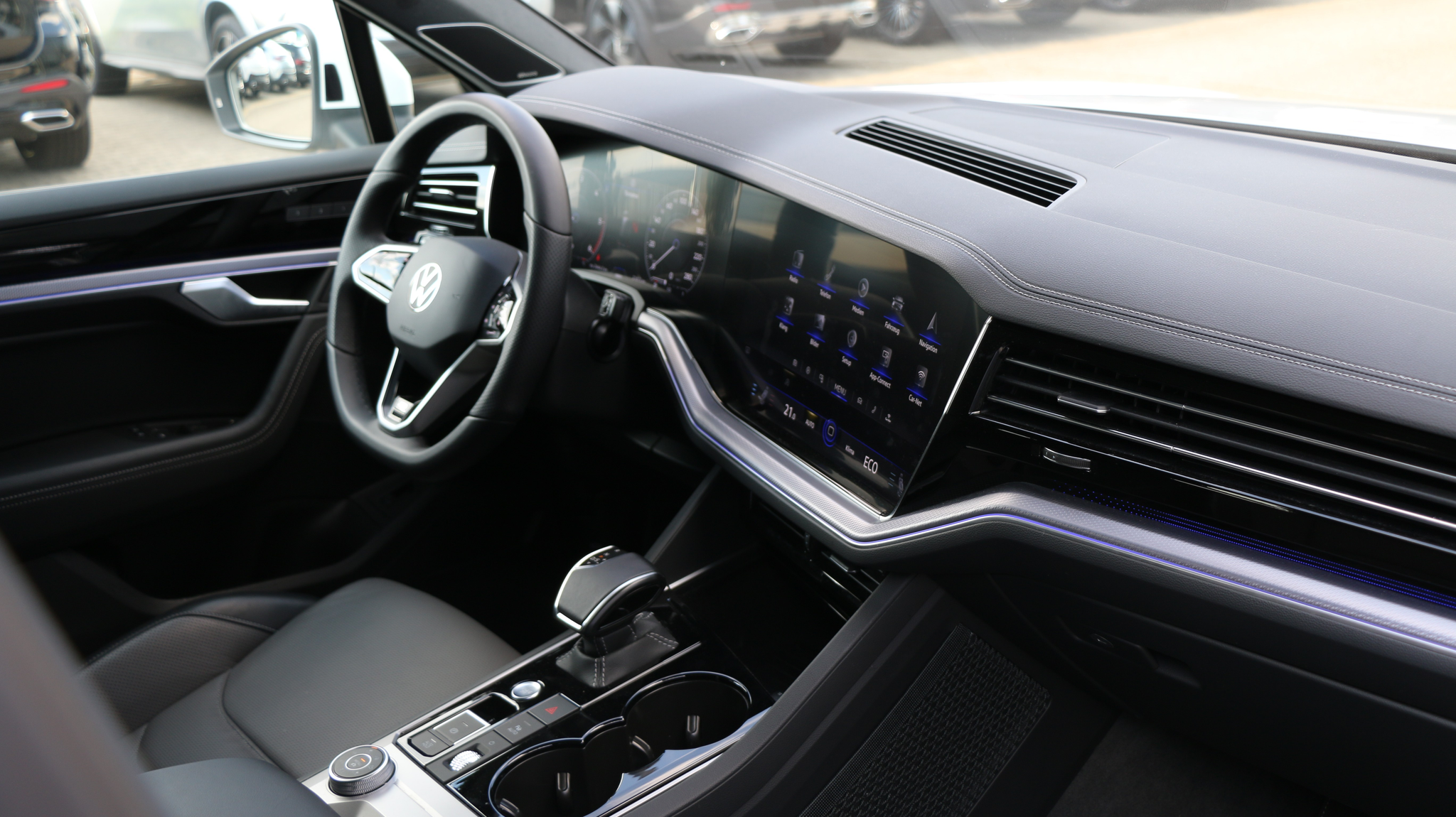 listing desktop thumbnail image 20