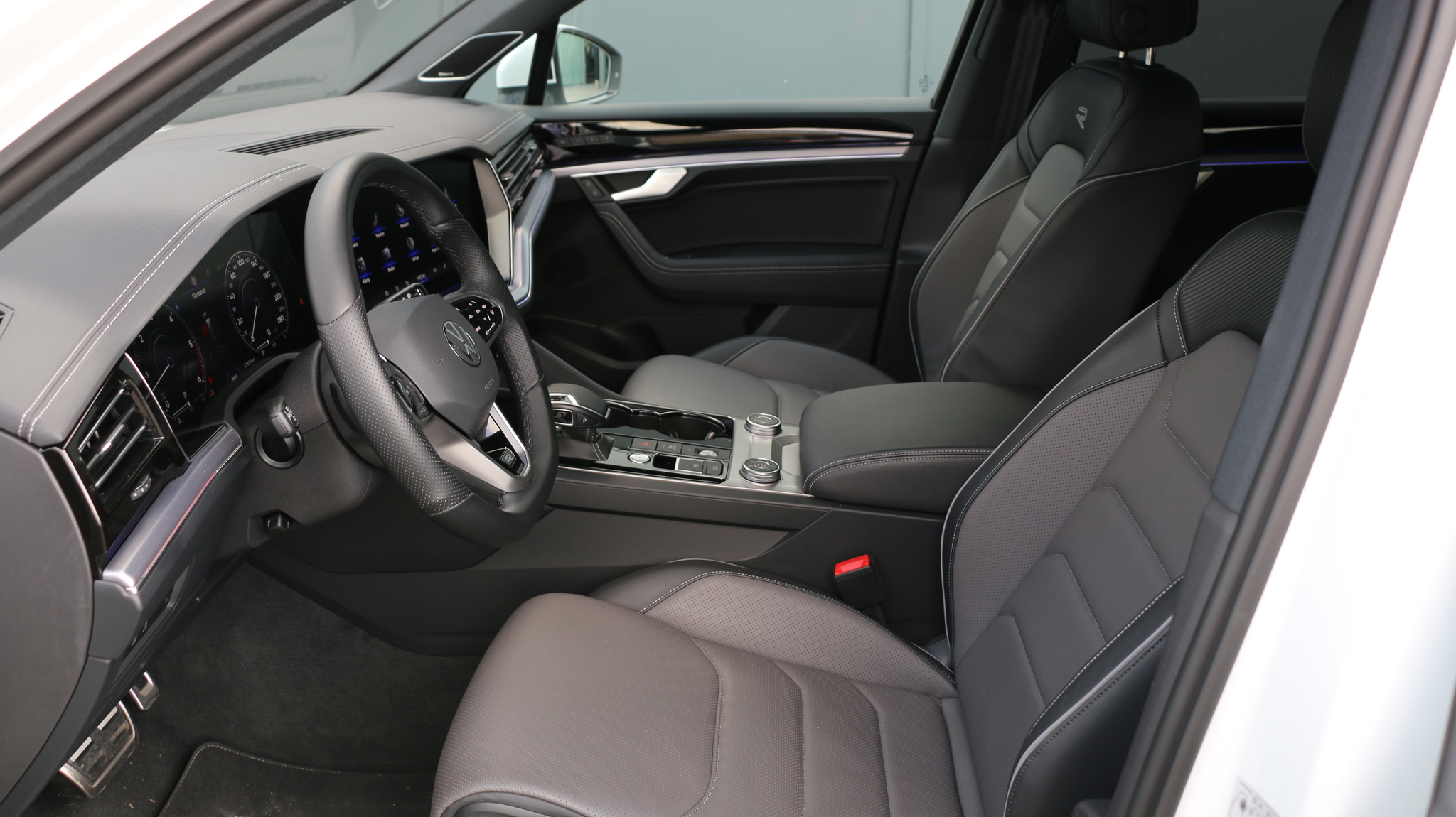 listing desktop thumbnail image 13