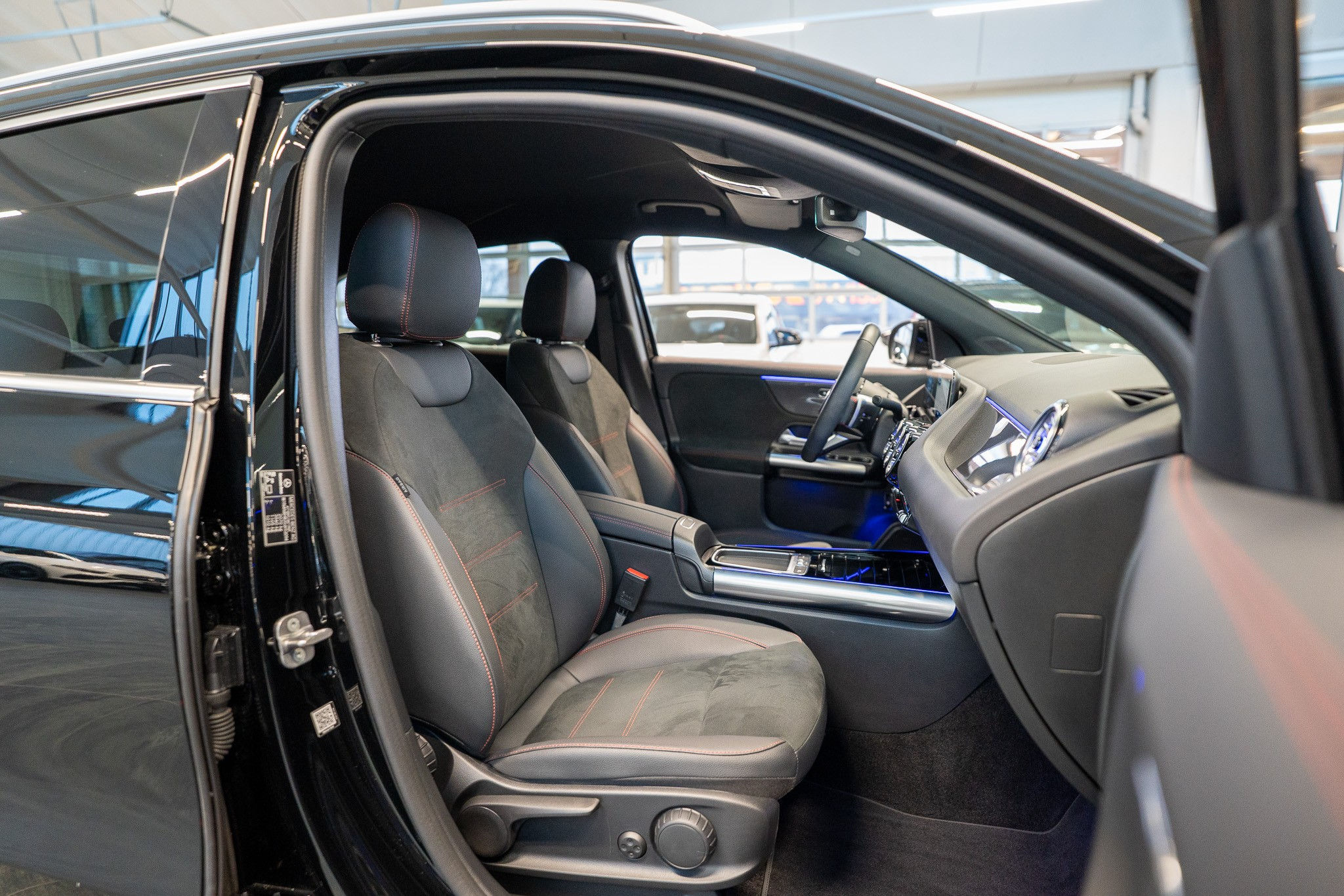 listing desktop thumbnail image 14