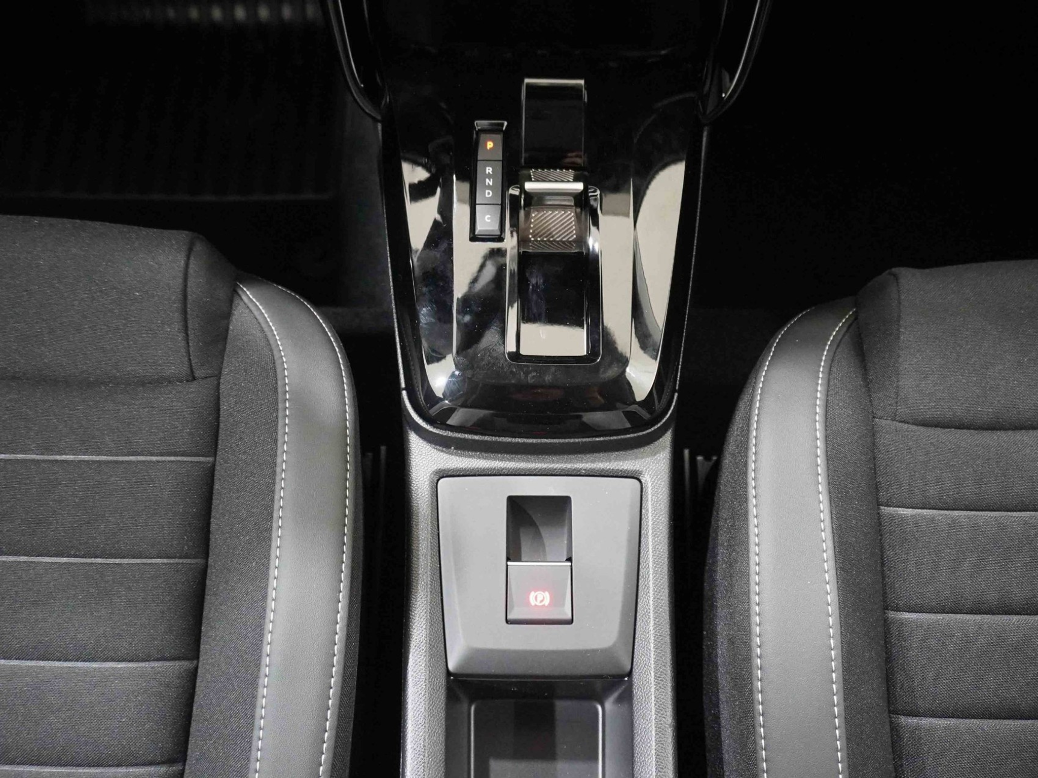 listing desktop thumbnail image 15