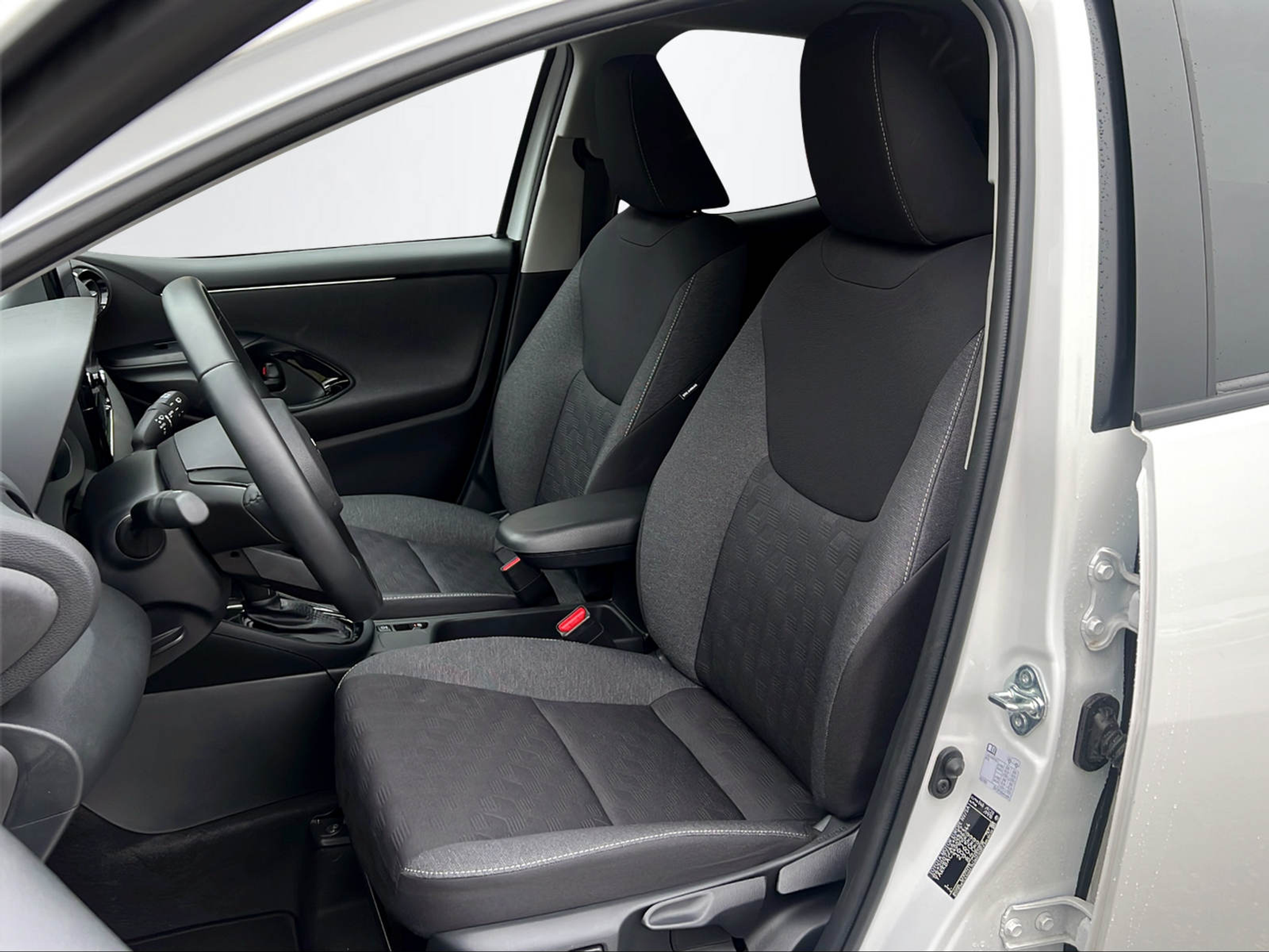 listing desktop thumbnail image 14