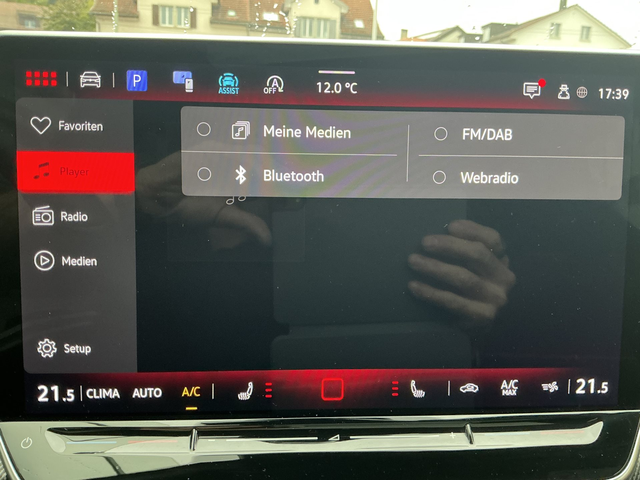 listing desktop thumbnail image 23
