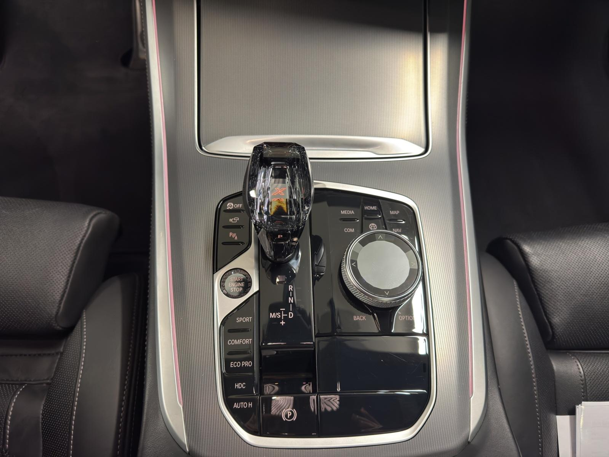 listing desktop thumbnail image 17