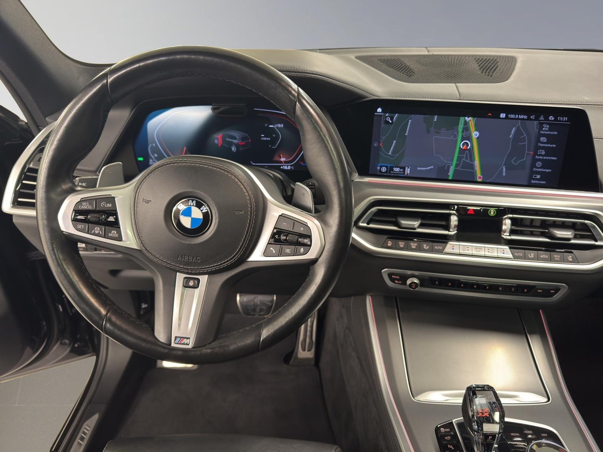 listing desktop thumbnail image 15