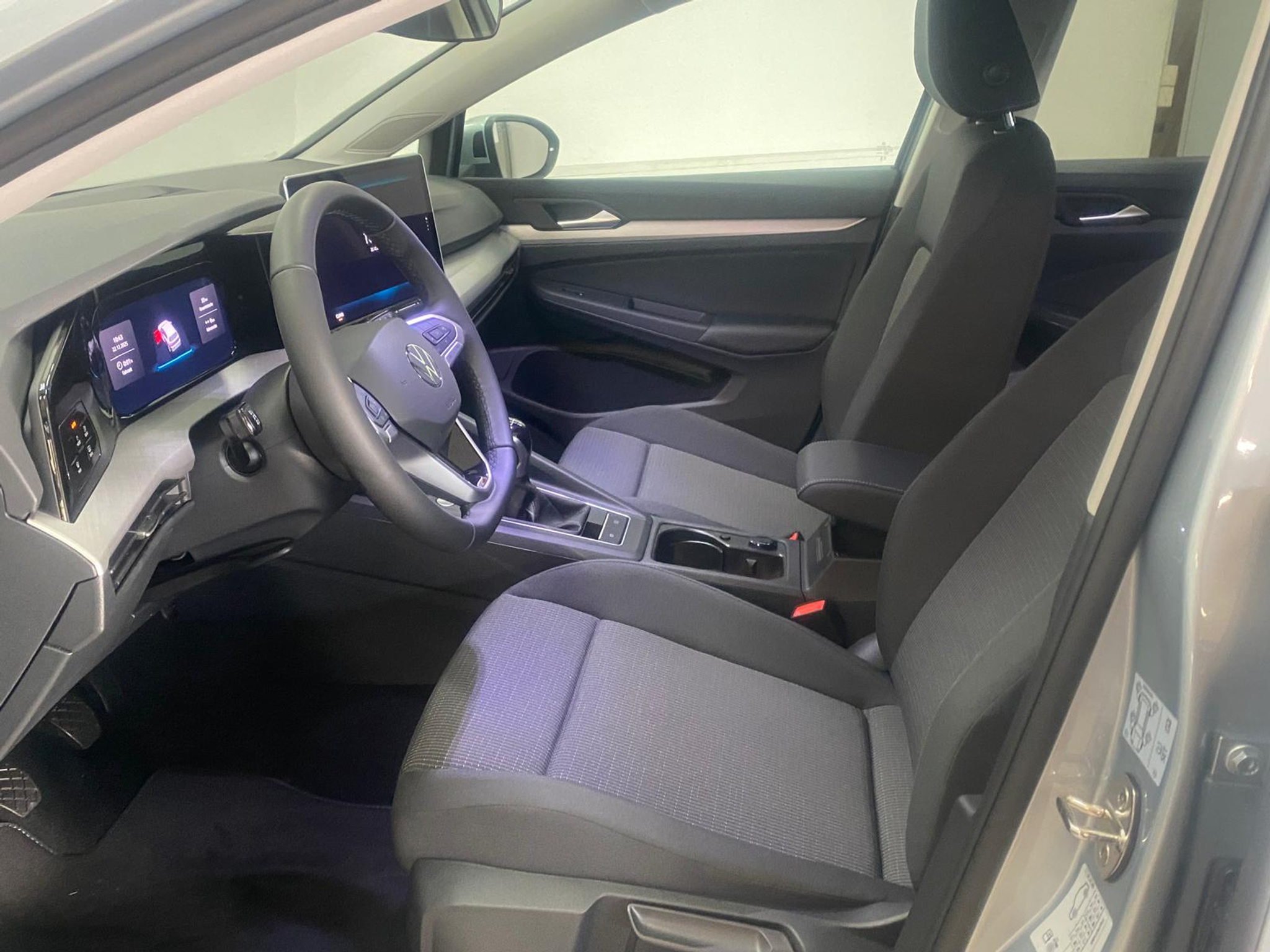 listing desktop thumbnail image 7