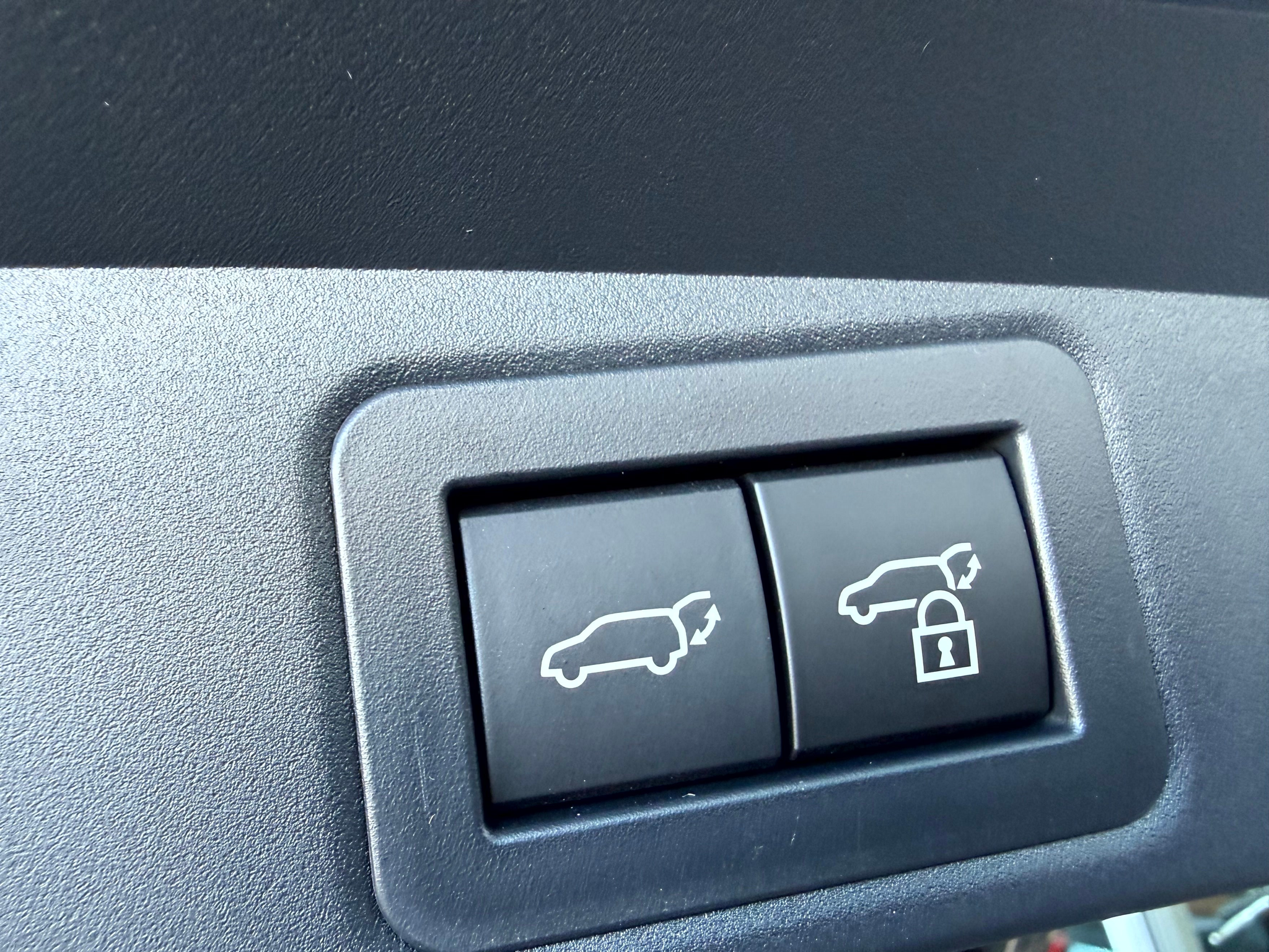 listing desktop thumbnail image 10