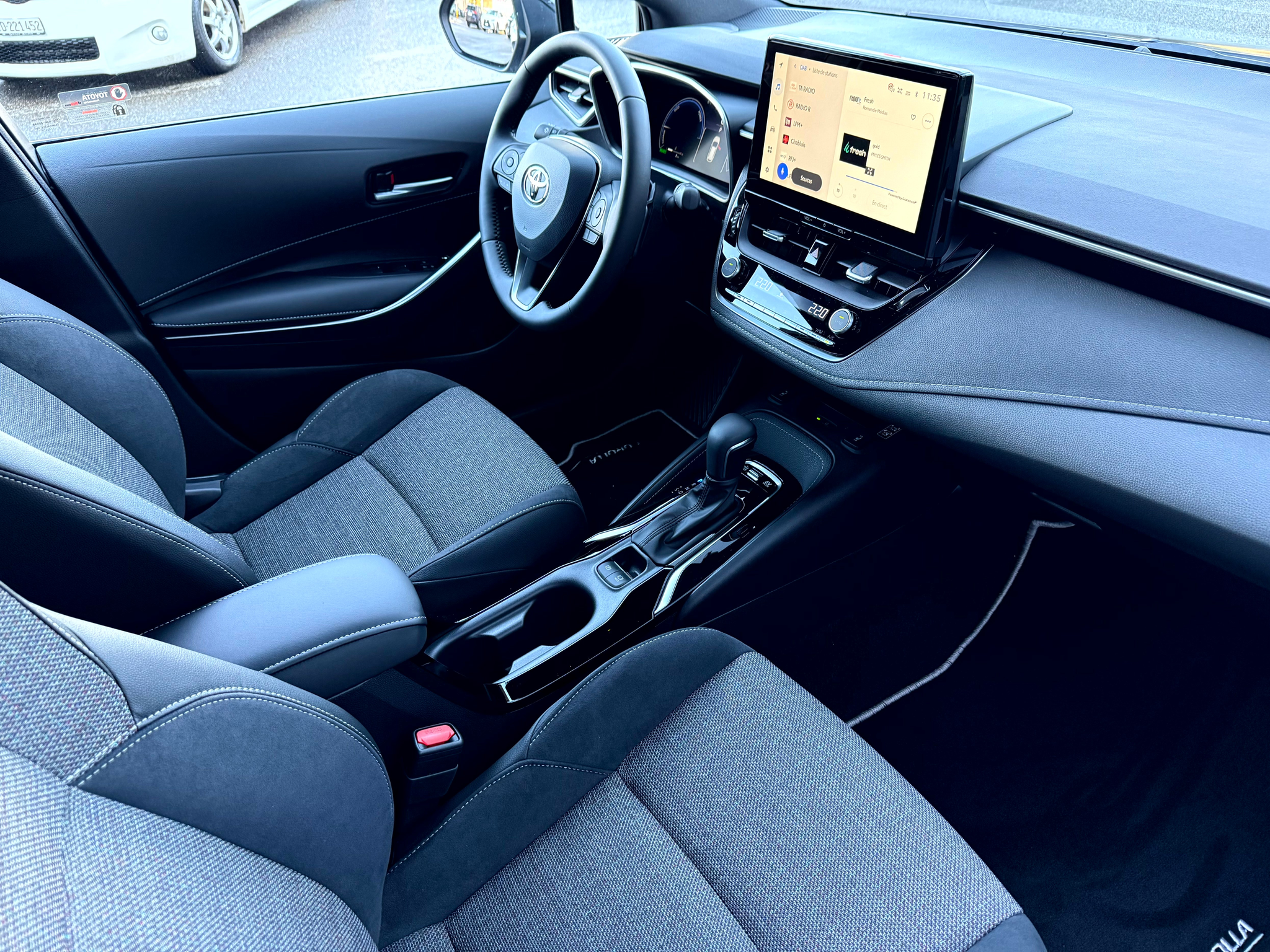 listing desktop thumbnail image 14