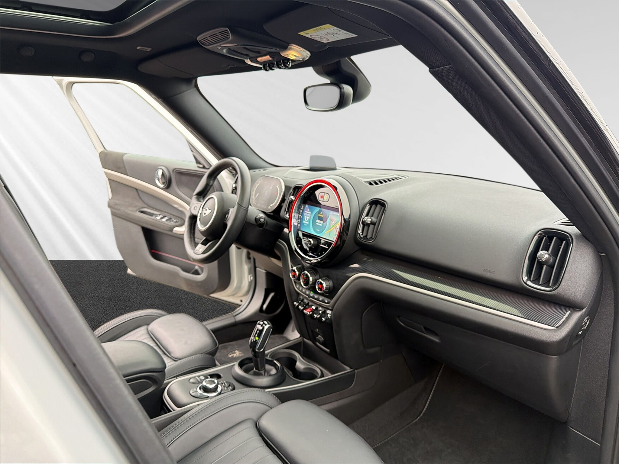 listing desktop thumbnail image 4